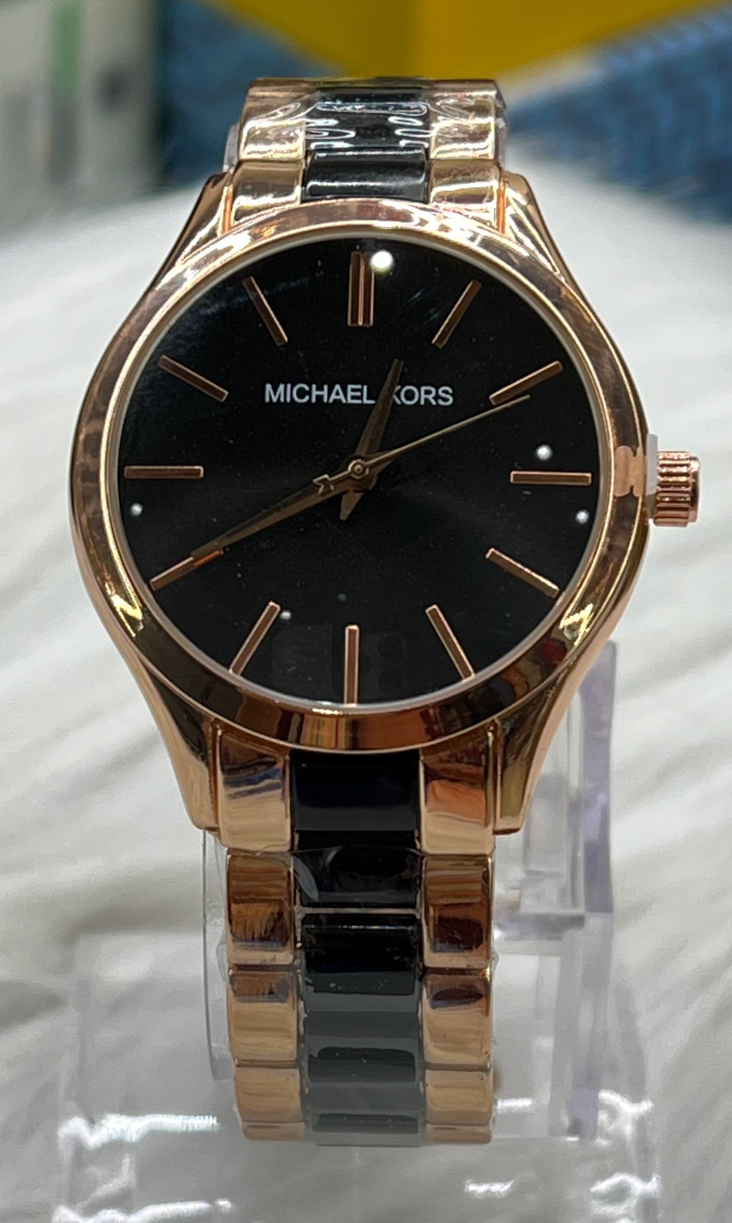 ECONOMICAL WRIST WATCHE'S MICHEAL KORS