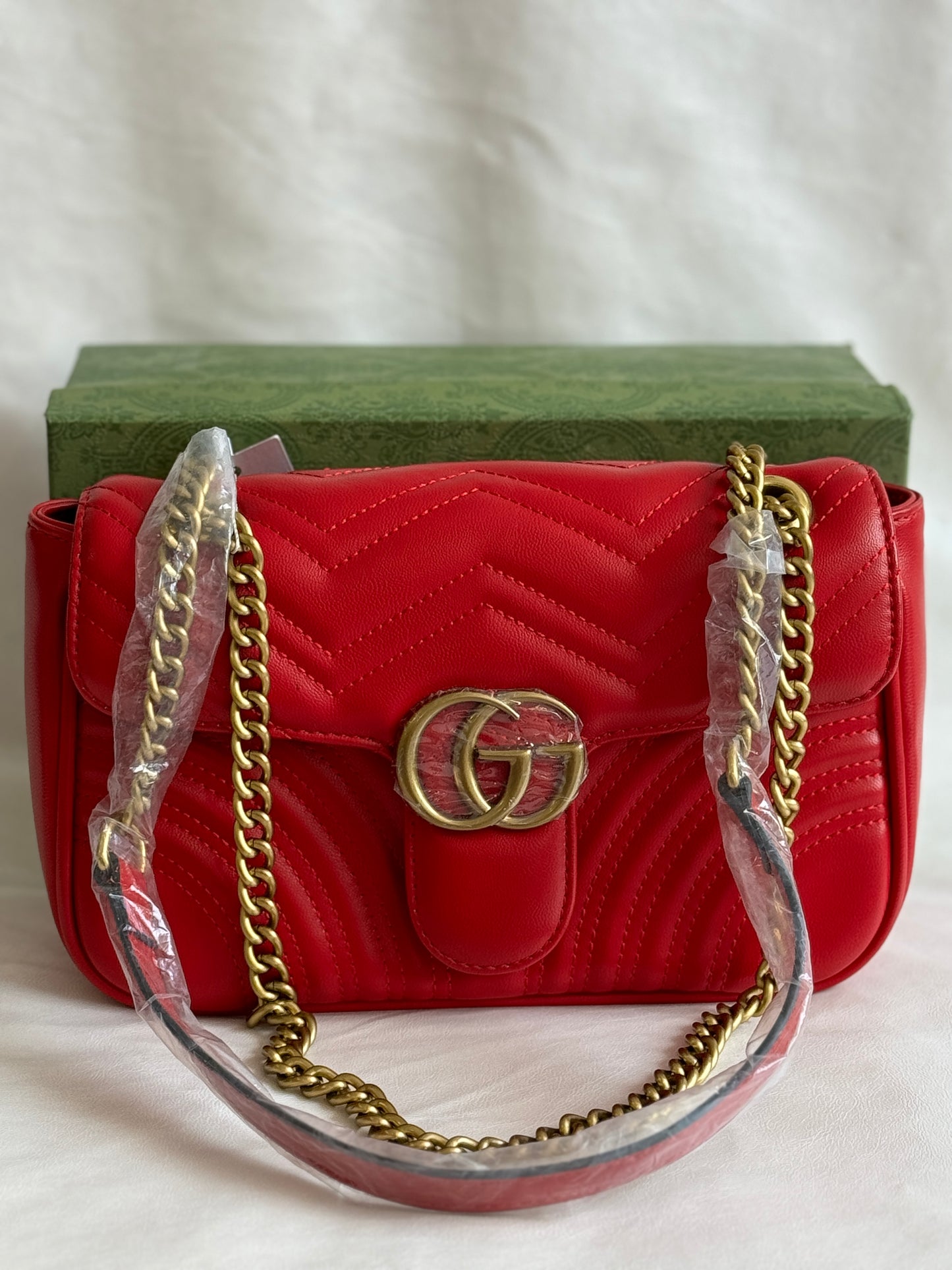GUCCI RED LARGE SLING BAG ( WITH BOX )