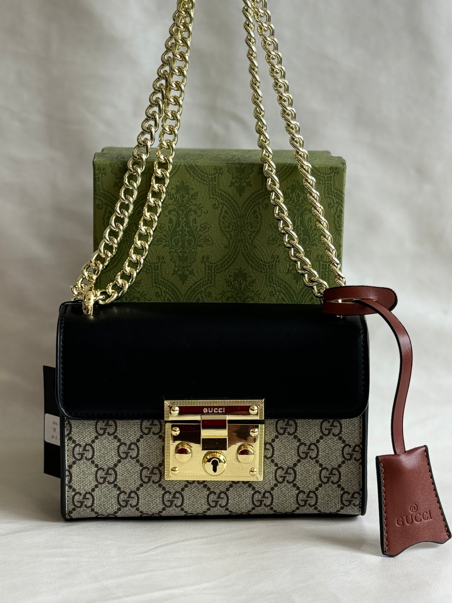 GUCCI BLACK SLING BAG ( WITH BOX )