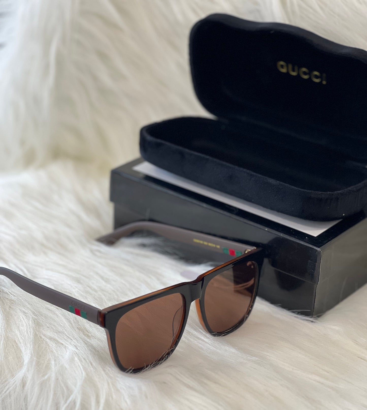 GUCCI SUNGLASSES ( WITH BOX )