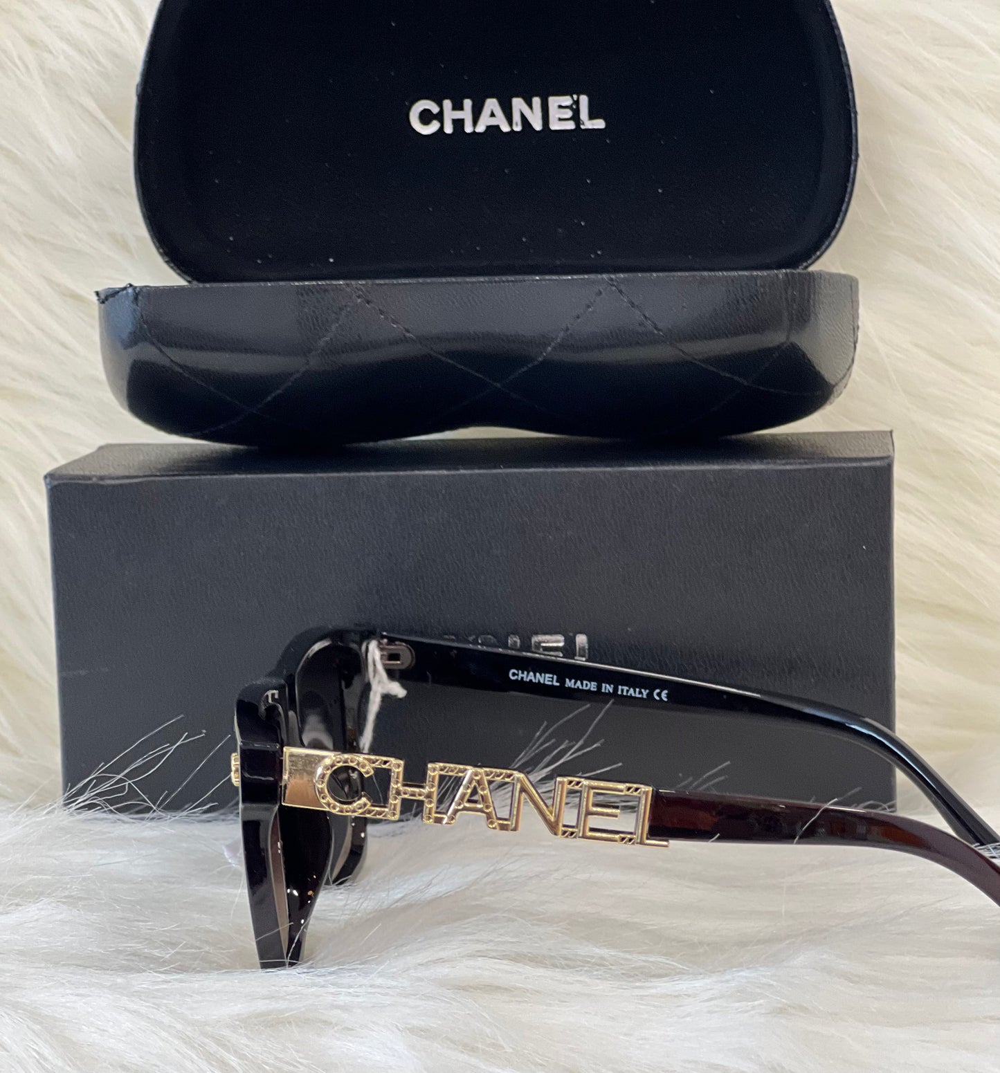 CHANEL SUNGLASSES ( WITH BOX )