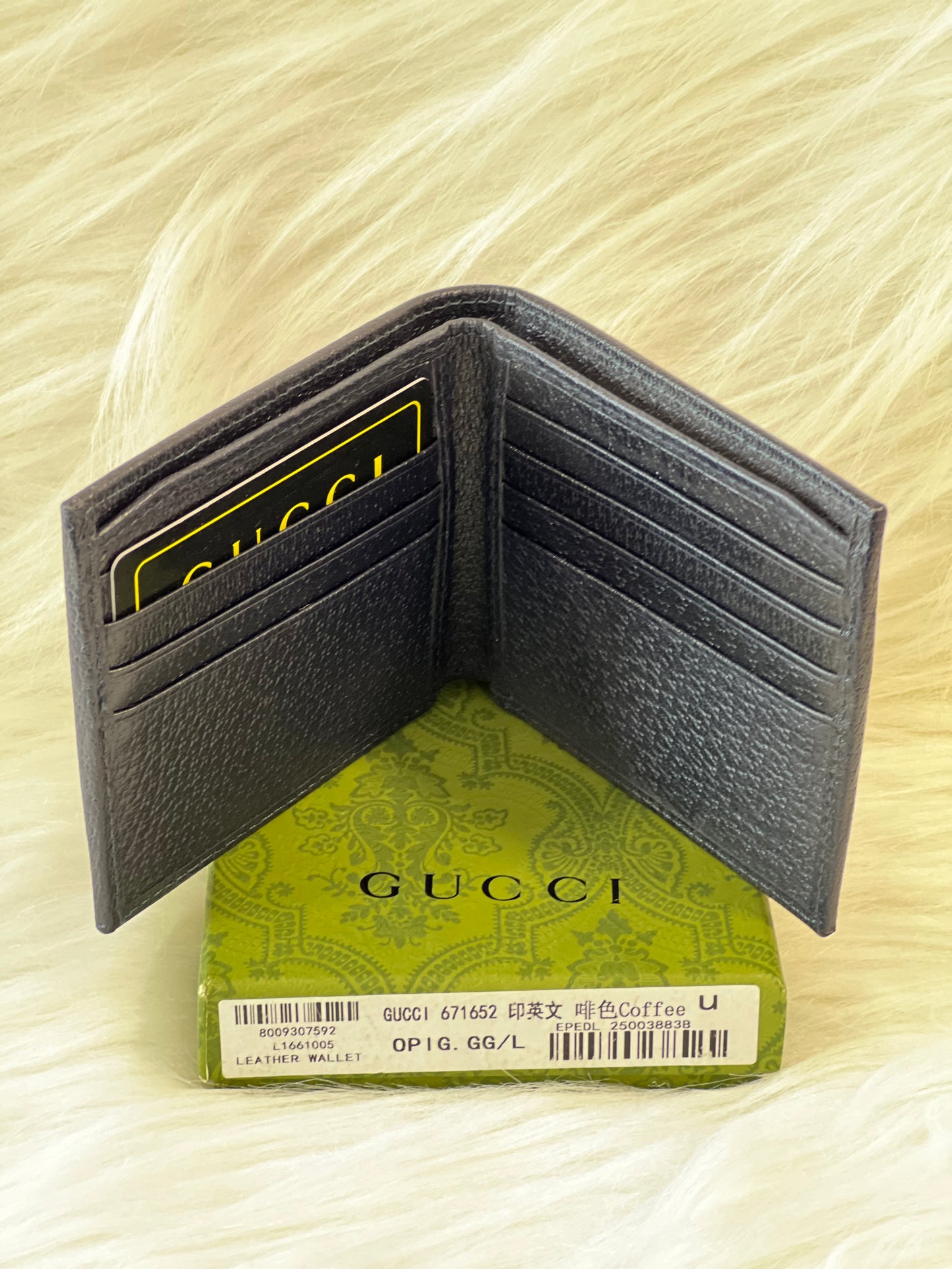 Leather Bi Fold Gucci Wallet For Mens ( With Box )