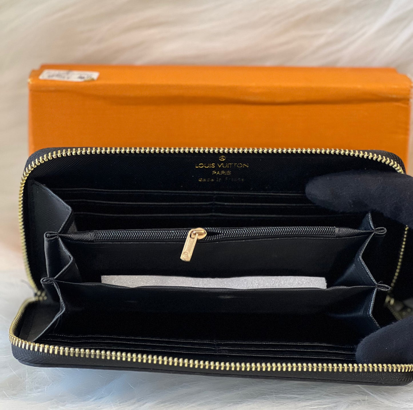 Louis Vuitton Zippy Wallets For Women ( With Box )