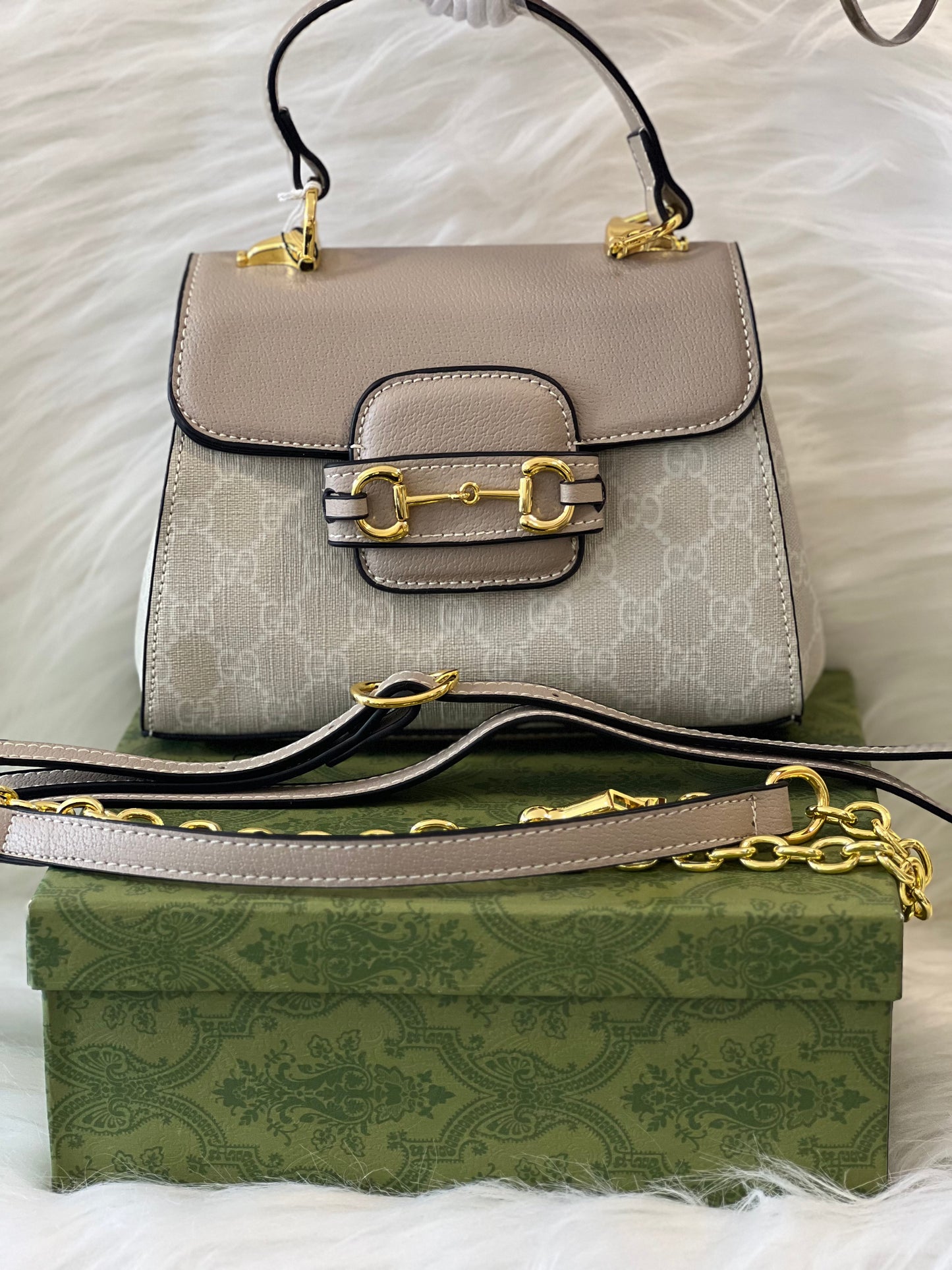 GUCCI OFF WHITE SLING BAG ( WITH BOX )