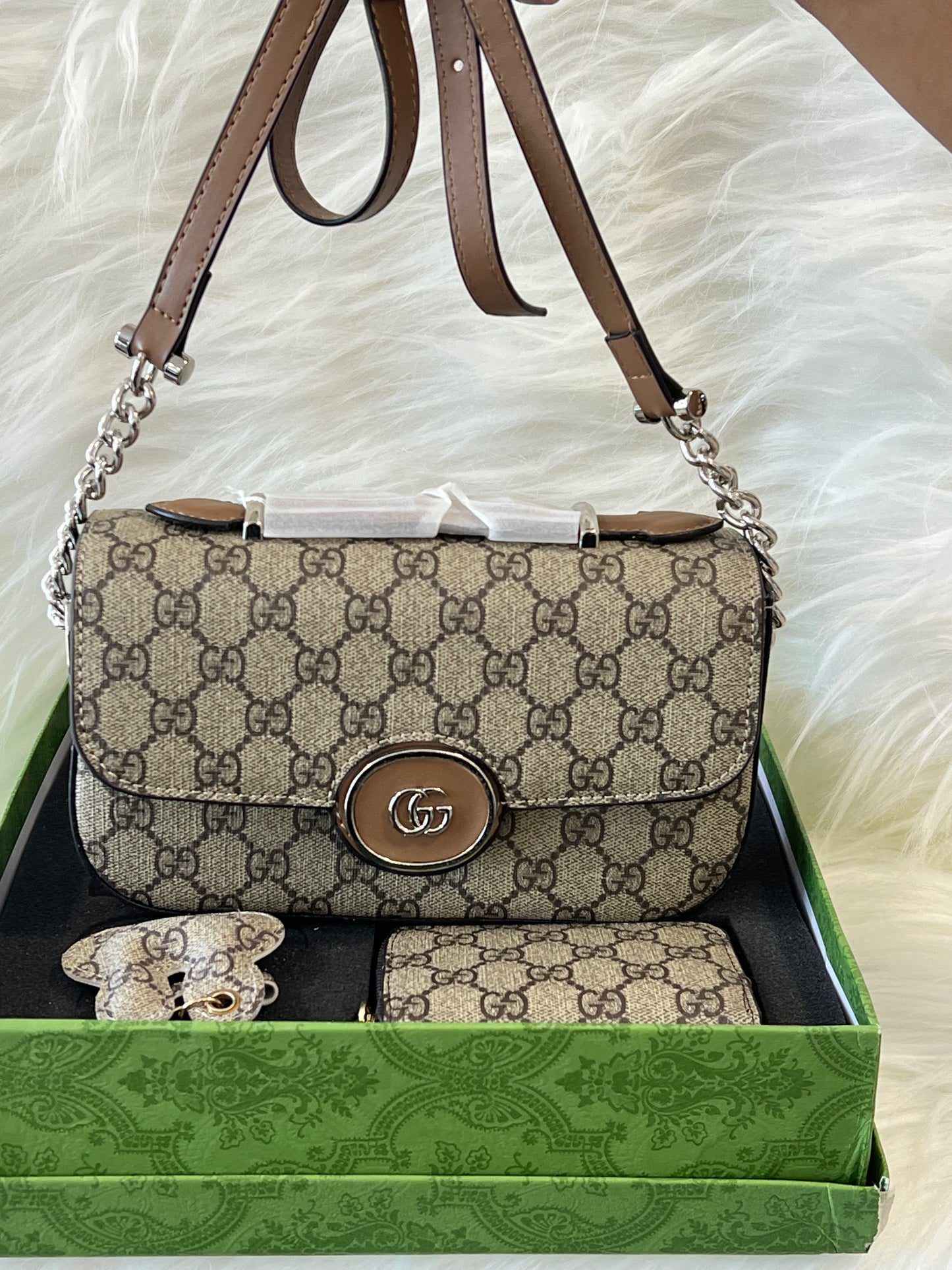 GUCCI SIGNATURE & BROWN COMBO SET ( WITH BOX )