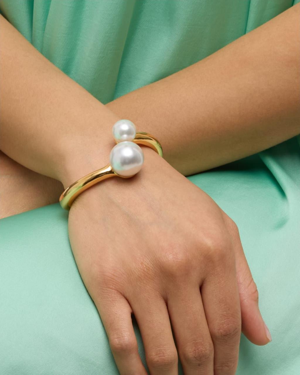 JTBS Pearl Stretch Bracelet