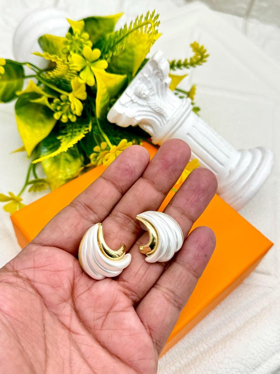 JTBS Monet White Waves Clip On Earrings Gold Tone