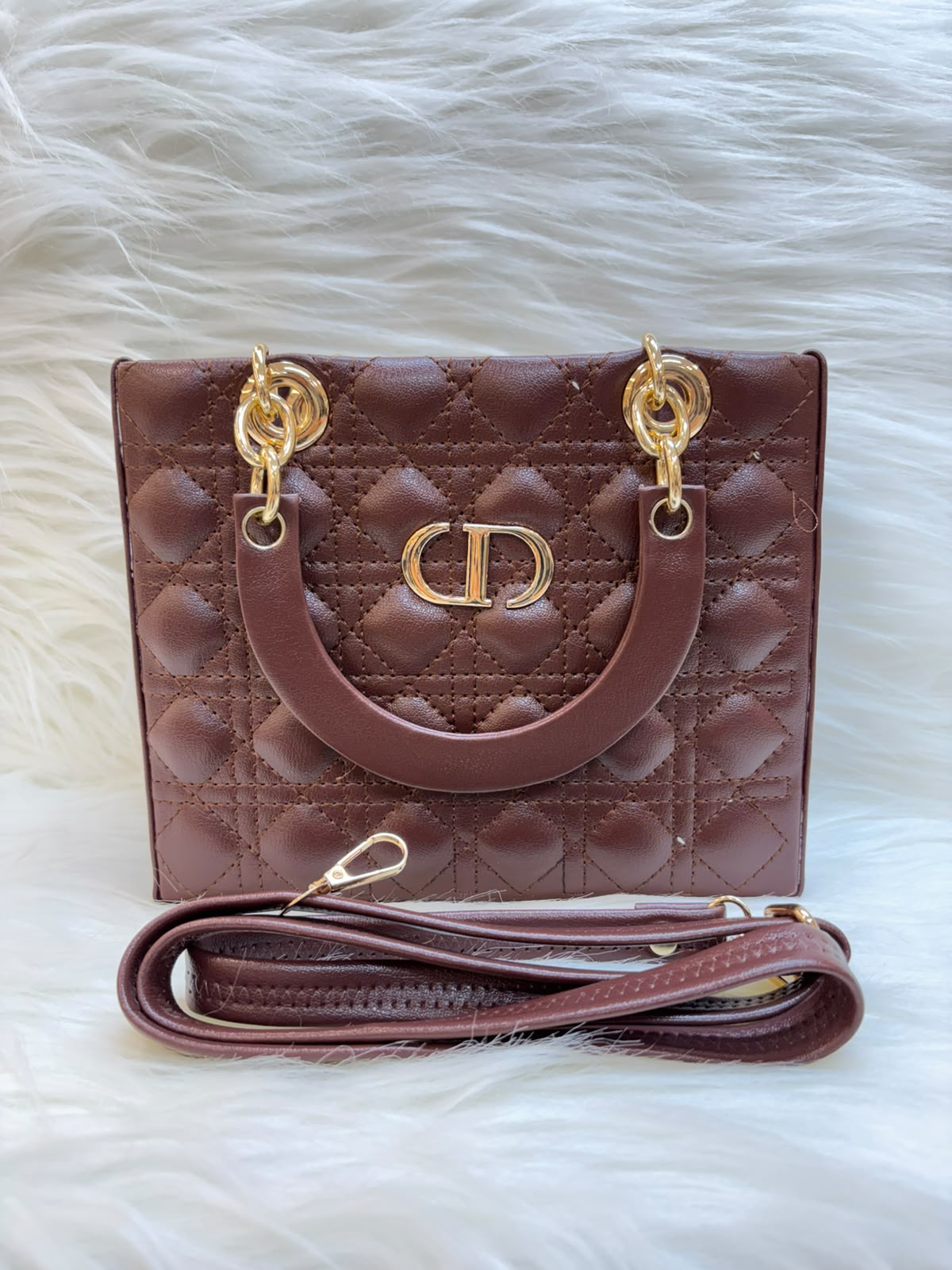 D Quilted Signature Medium hand Bag – Coffee Brown | TBM-001