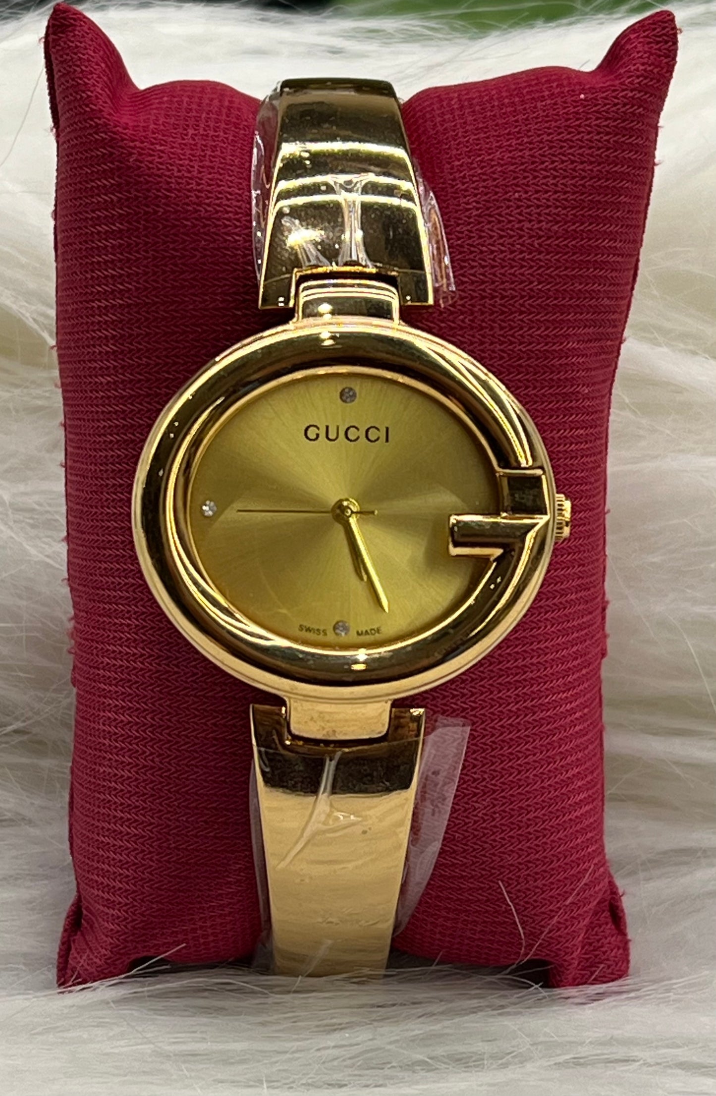 ECONOMICAL  WOMENWATCH'S COPY WATCH GUCCI