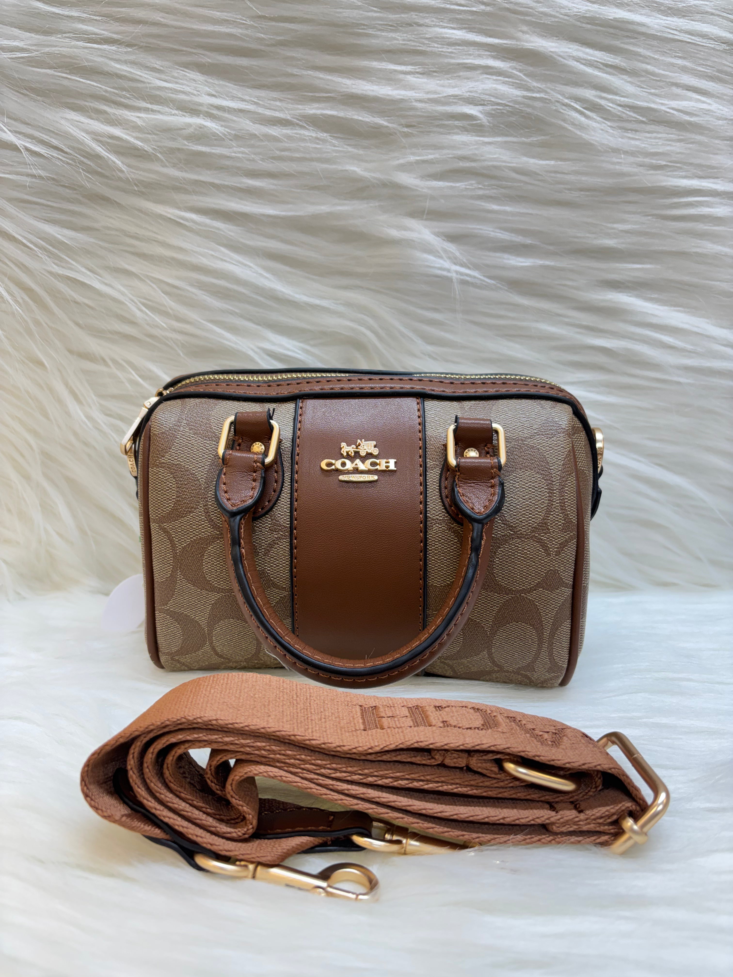 COACH-PREMIUM SLING BAG TBS-B0007