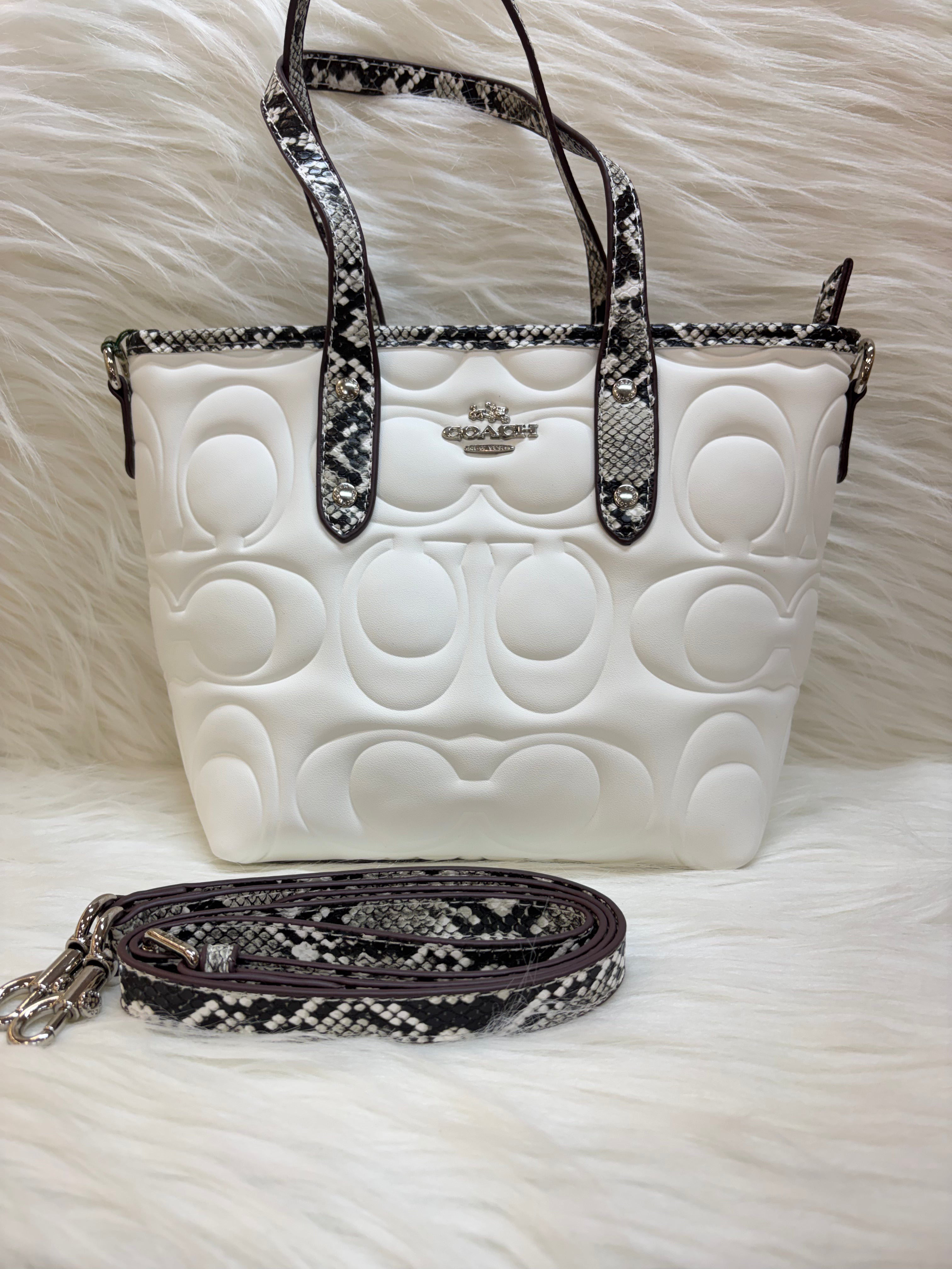 COACH-PREMIUM HAND BAG TBS-B00024