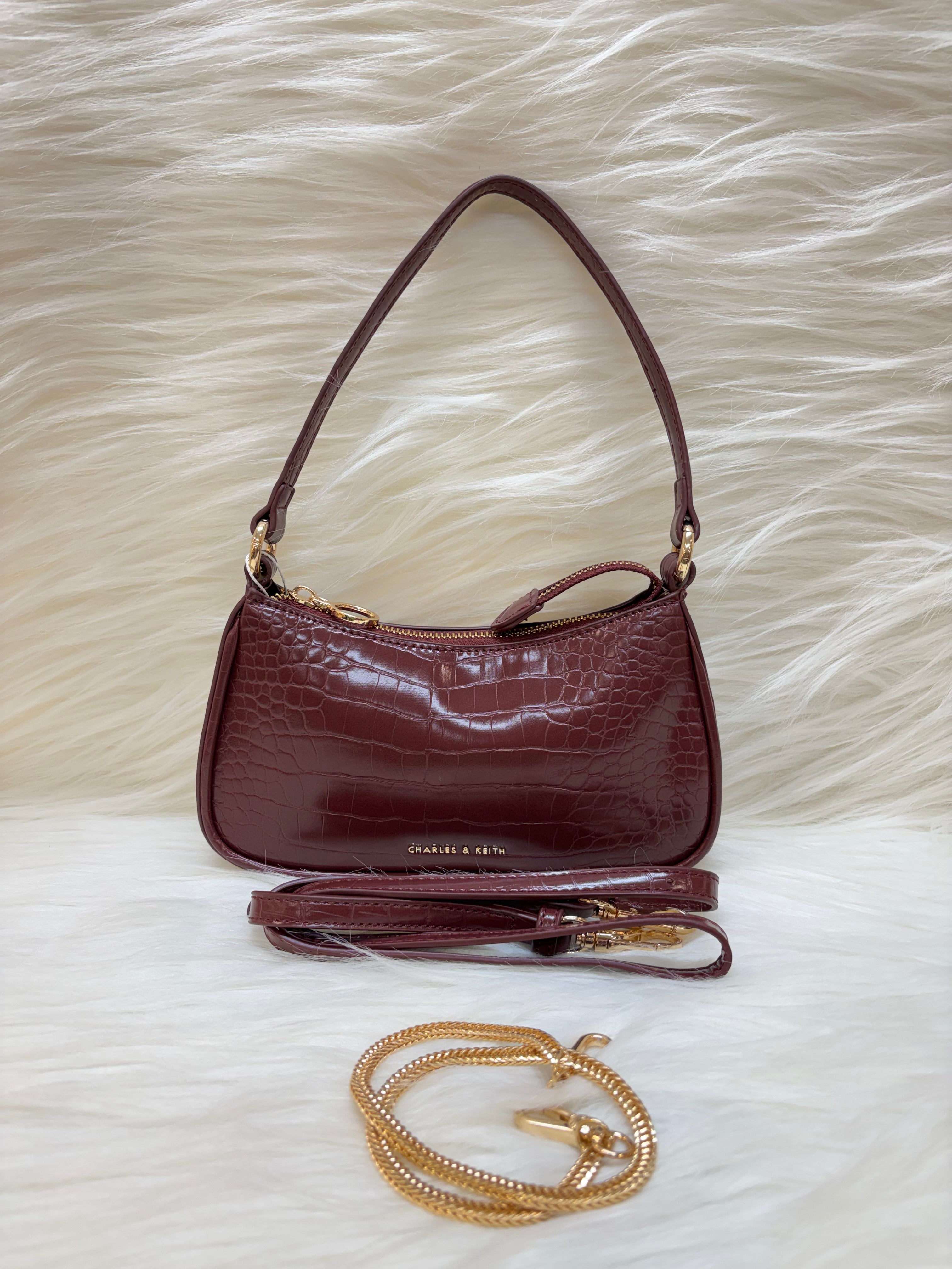 CHARLES & KEITH PREMIUM SLING BAG TBS-000125