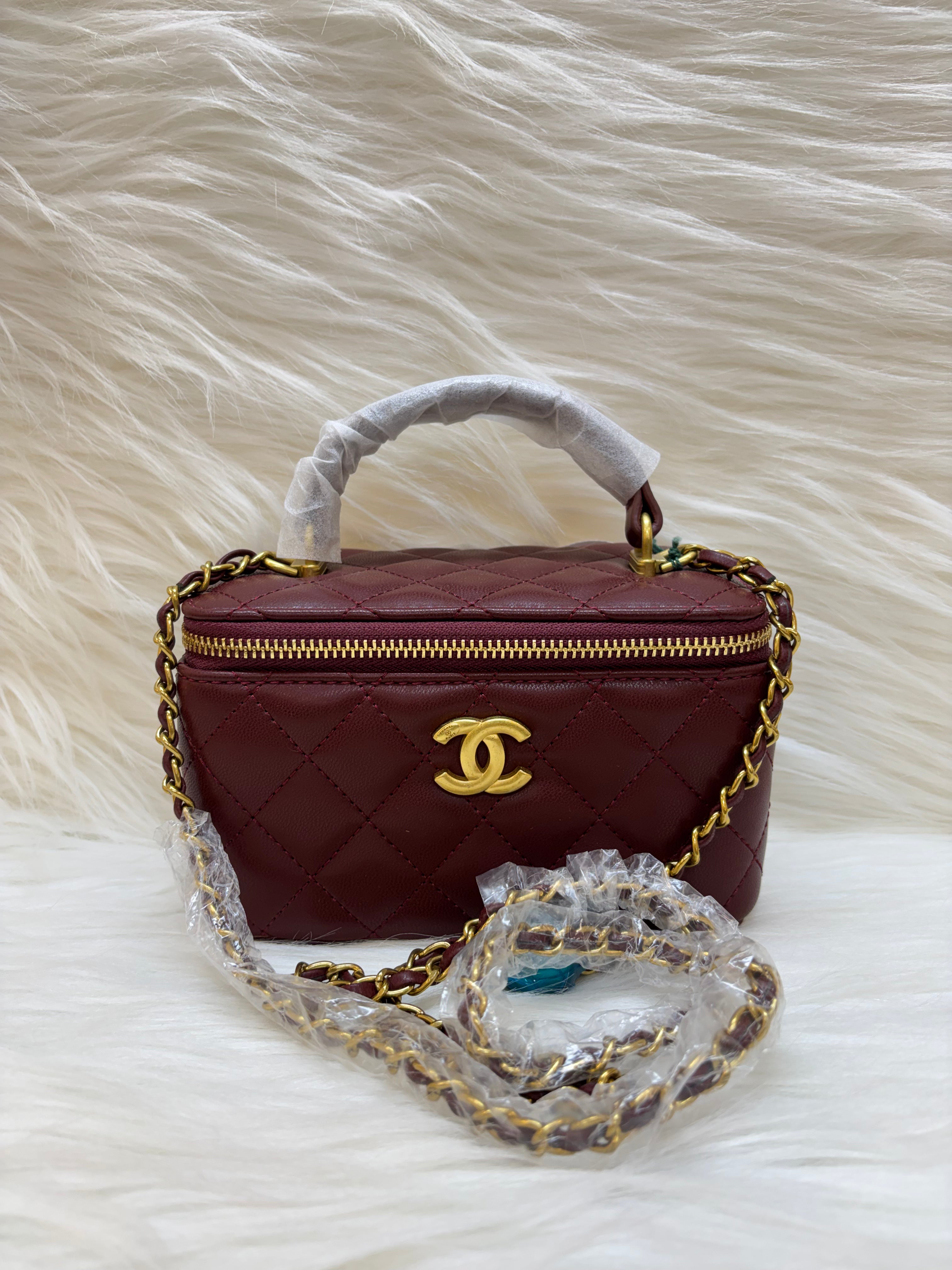 CHANEL PREMIUM VANITY HAND BAG TBS-000102