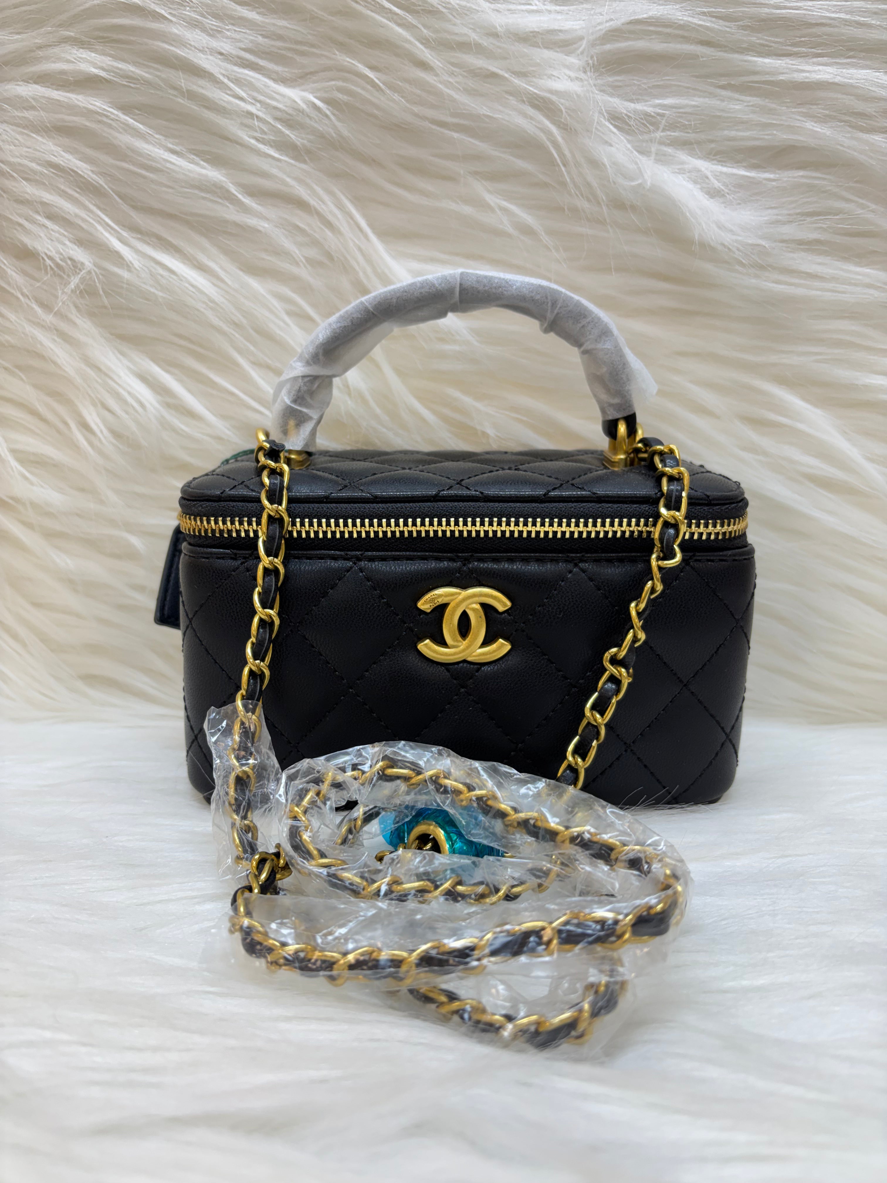 CHANEL PREMIUM VANITY HAND BAG TBS-000101