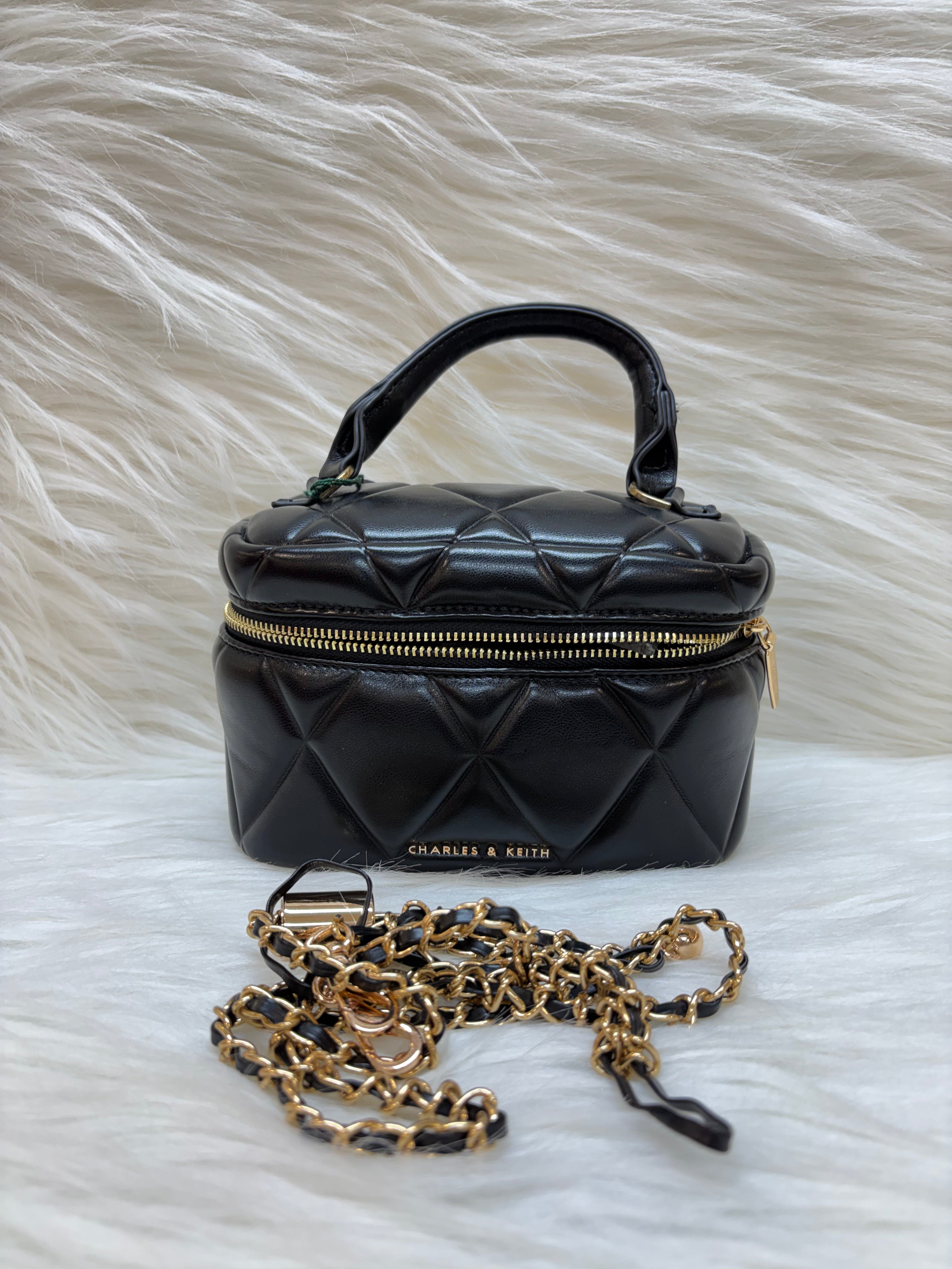 CHARLES & KEITH PREMIUM HAND BAG TBS-00099