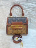 LV PREMIUM HAND BAG TBS-000282