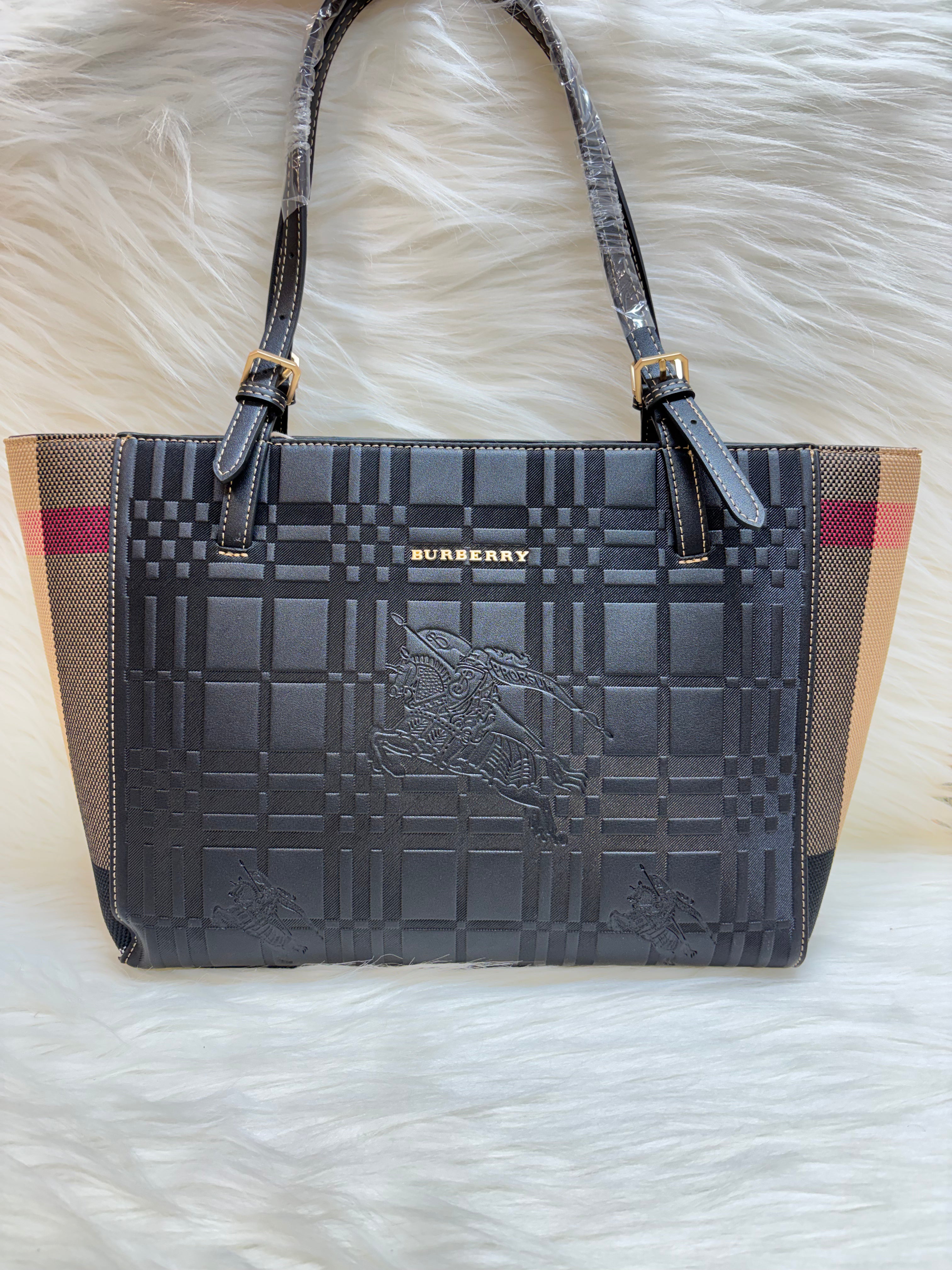 BURBERRY  PREMIUM TOTE BAG TBS-000302