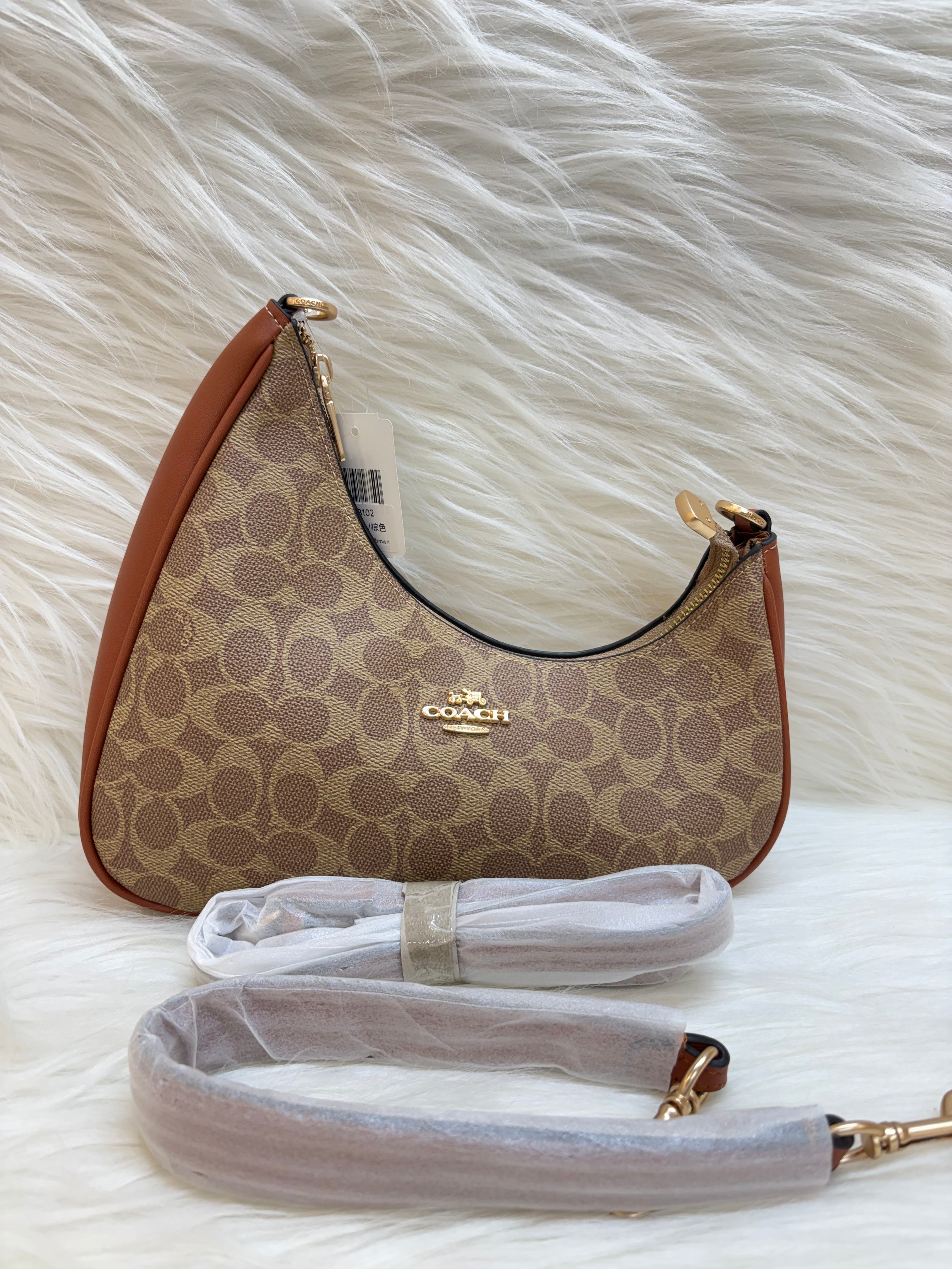 COACH PREMIUM SHOULDER BAG TBS-000243