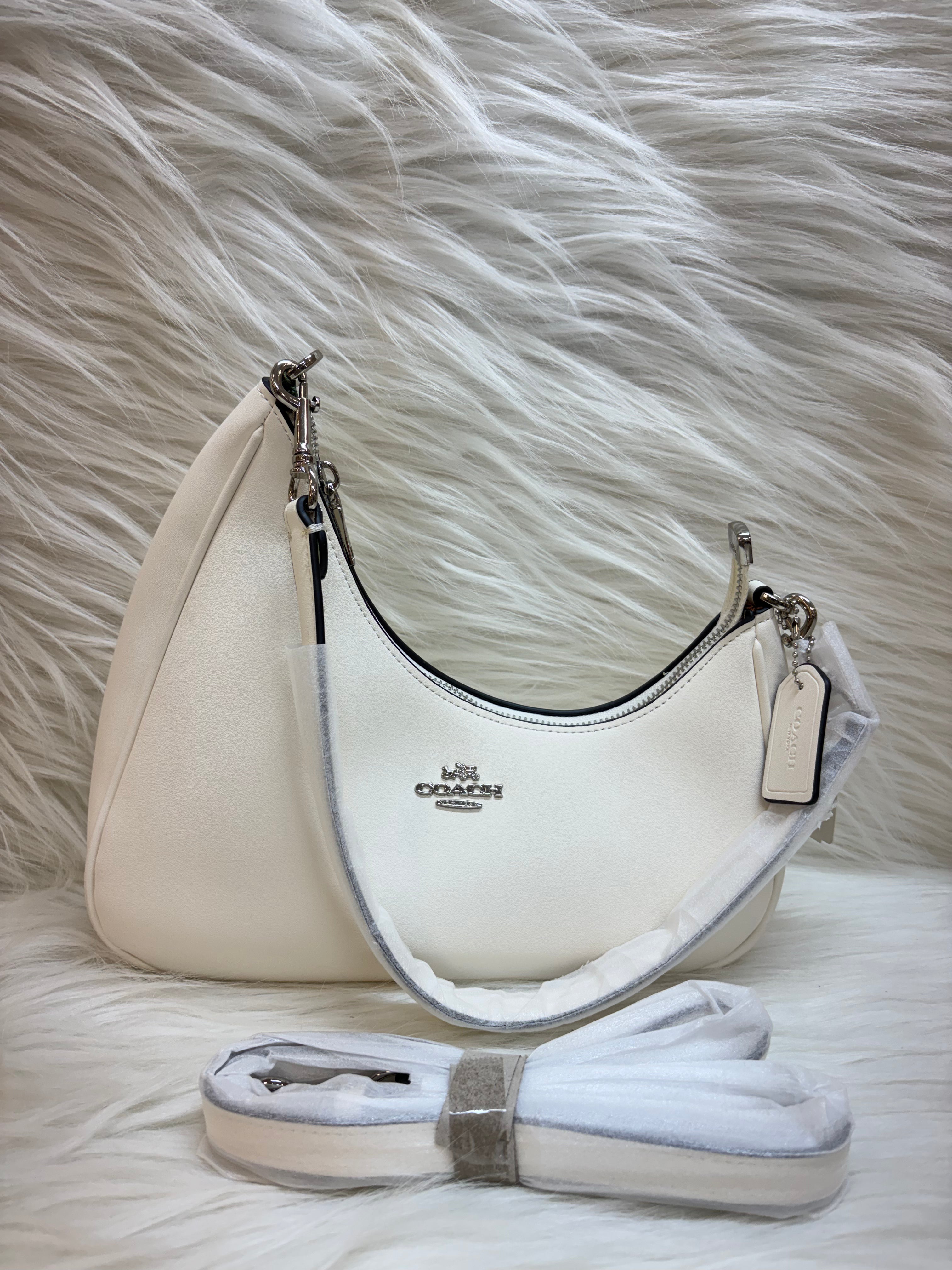 COACH PREMIUM SHOULDER BAG TBS-000245