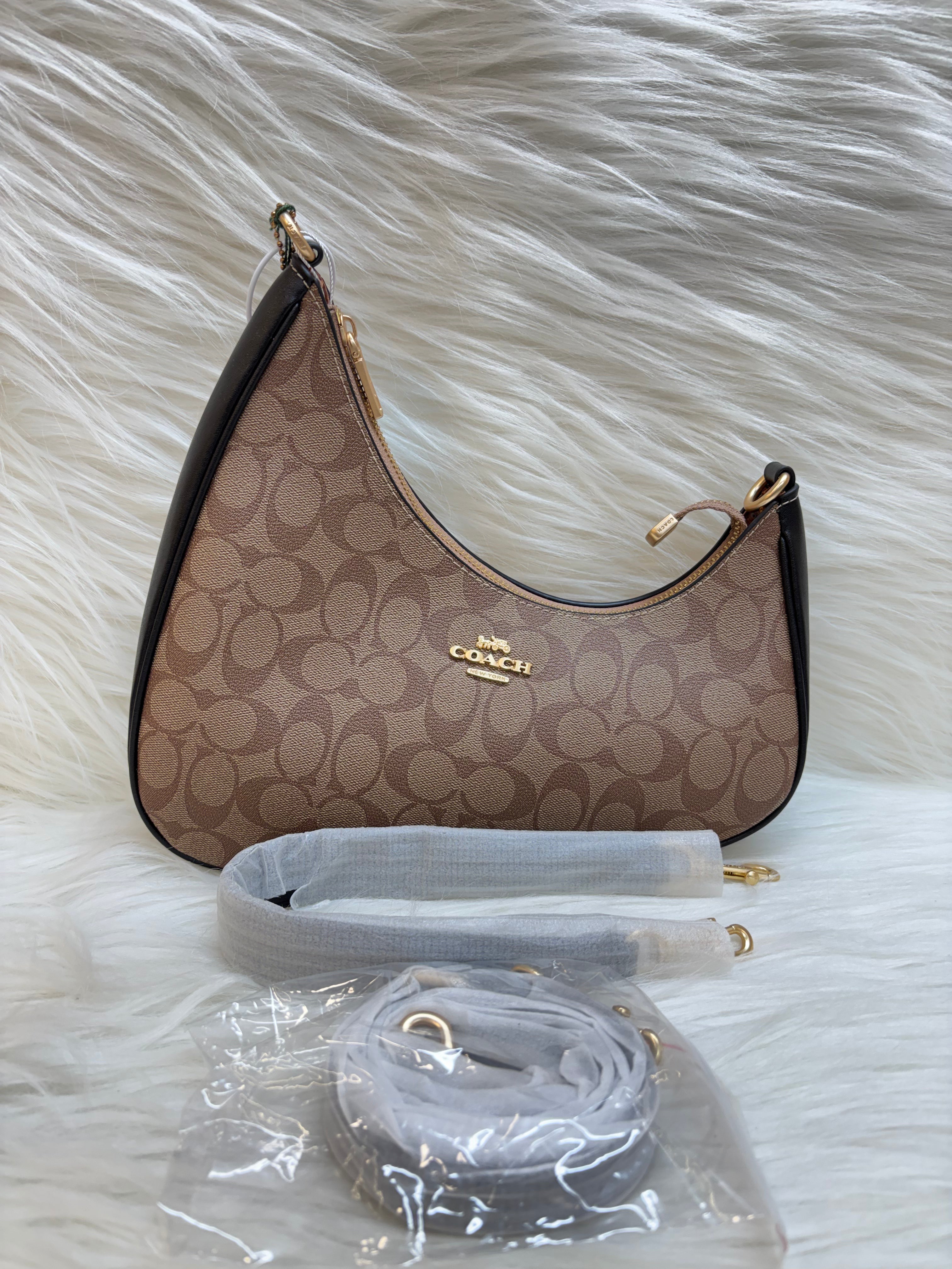 COACH PREMIUM SHOULDER BAG TBS-000242