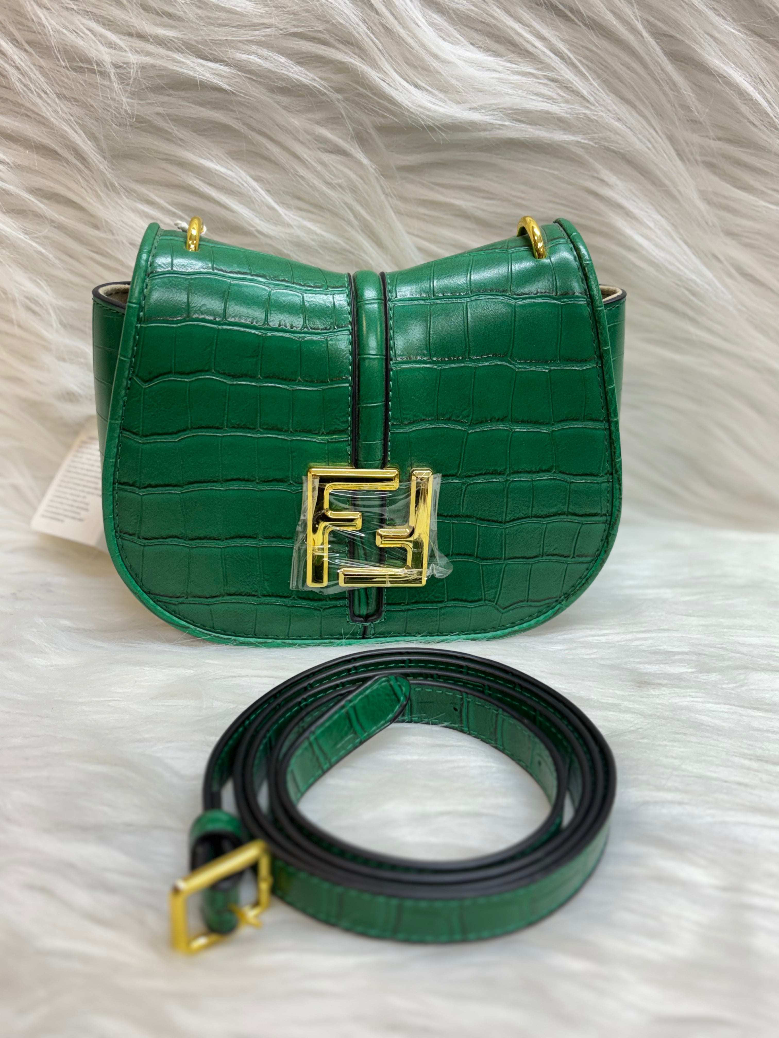 FENDI PREMIUM SLING BAG TBS-00324 GREEN