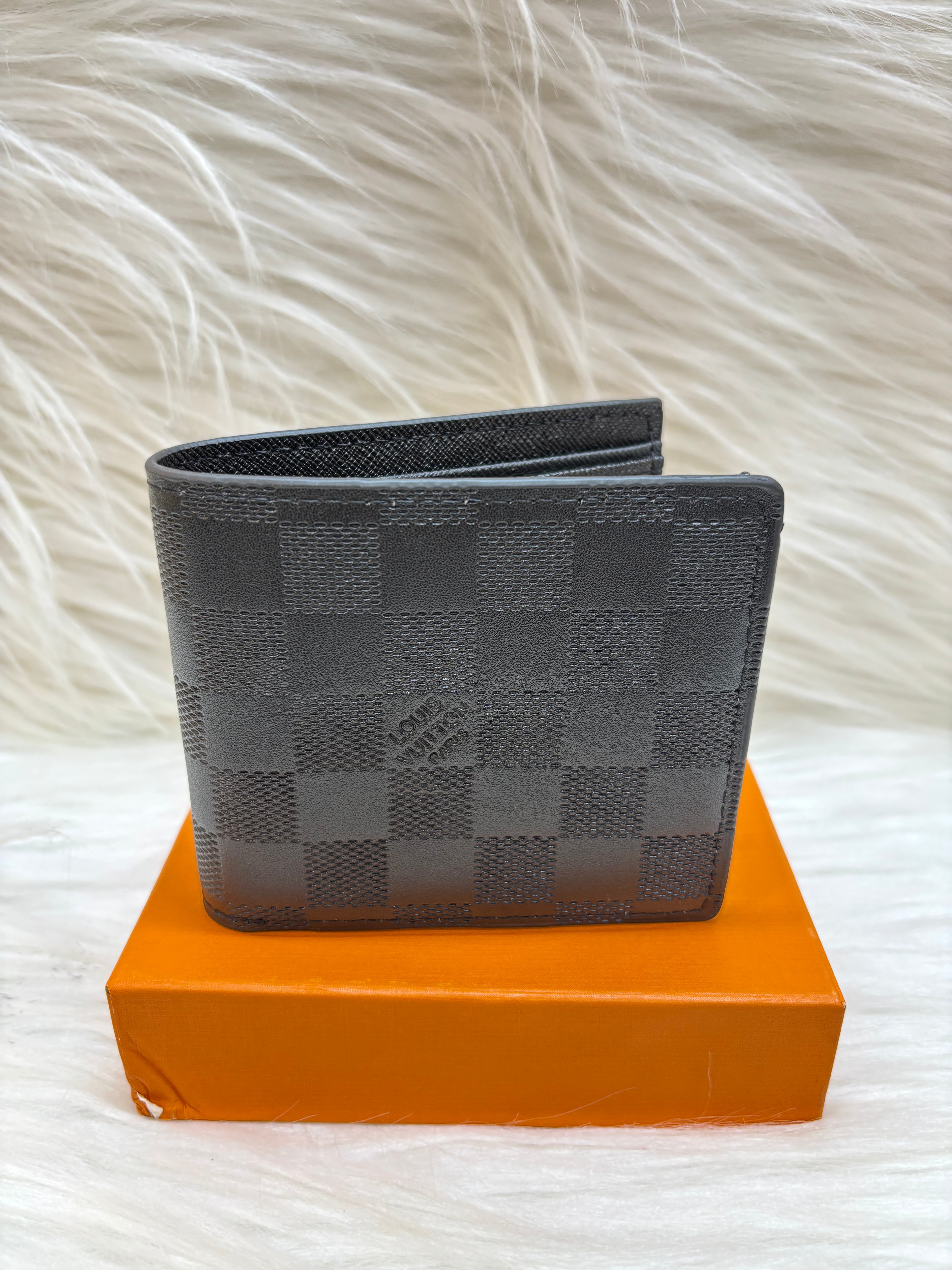 LV MEN'S WALLET TBS-B-12-BLACK CHECK TYPE
