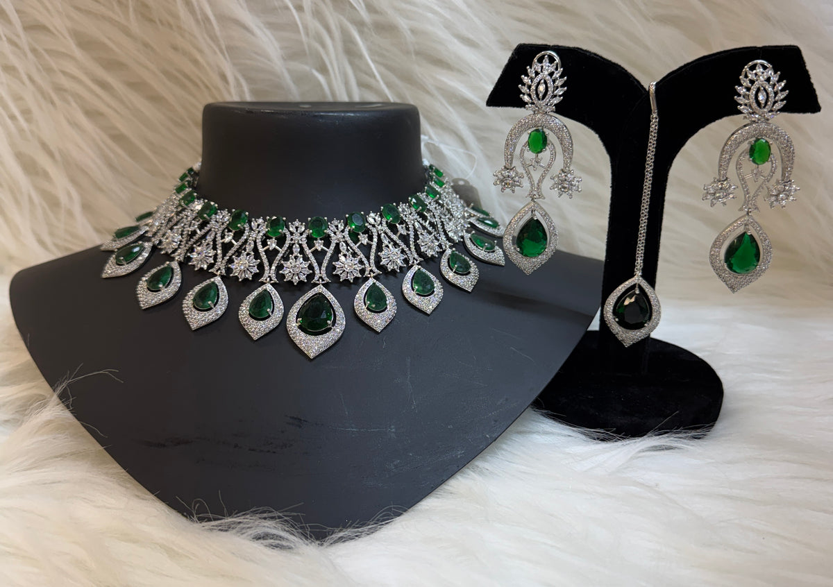 ELEGANT SILVER FINISH EMERALD GREEN& AMERICAN DIAMOND CHOKER SET WITH MAANG TIKKA& EARRINGS-TBS-06