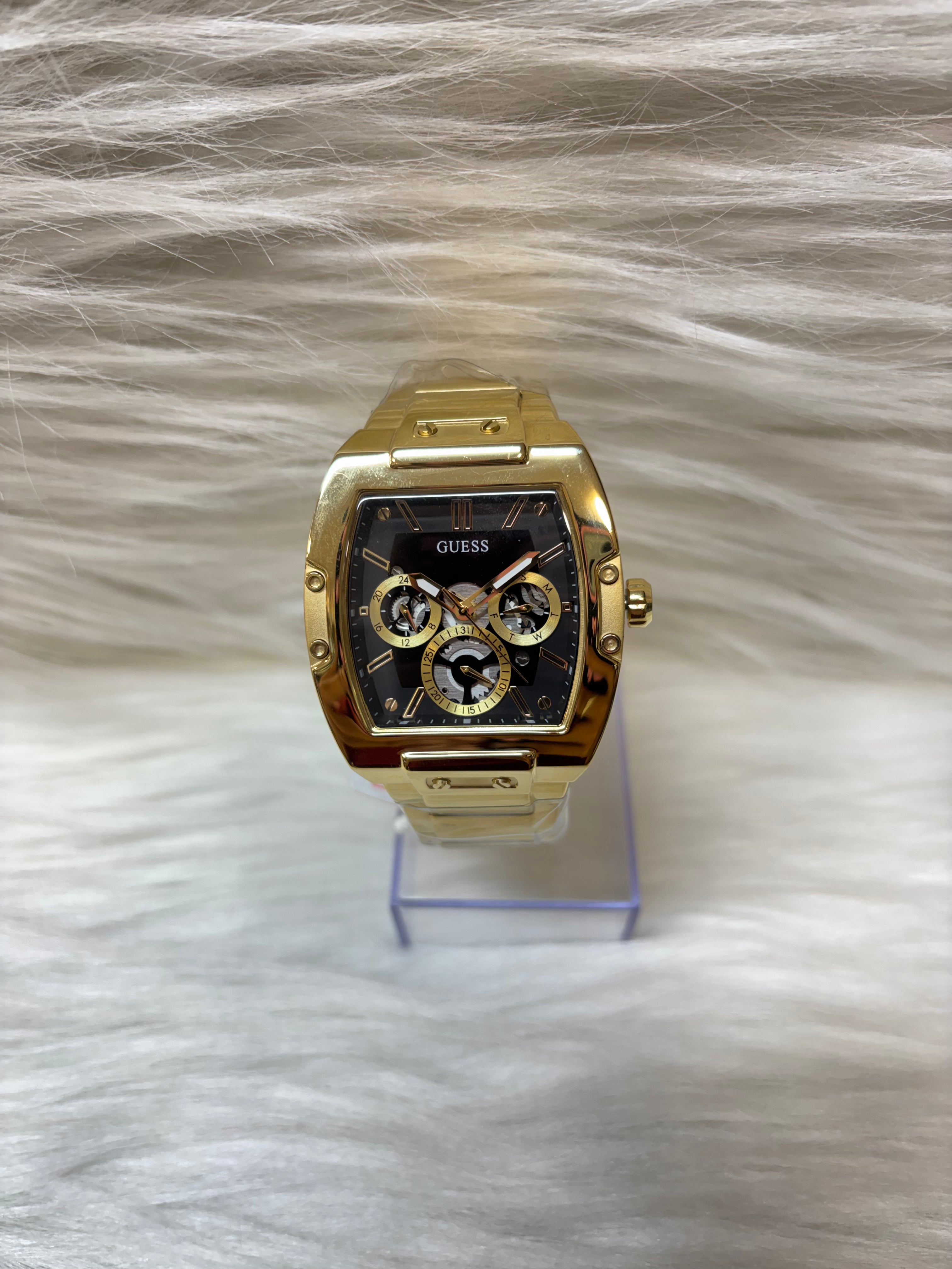 GUESS MEN'S PREMIUM WATCH TBS-W76 GOLDEN