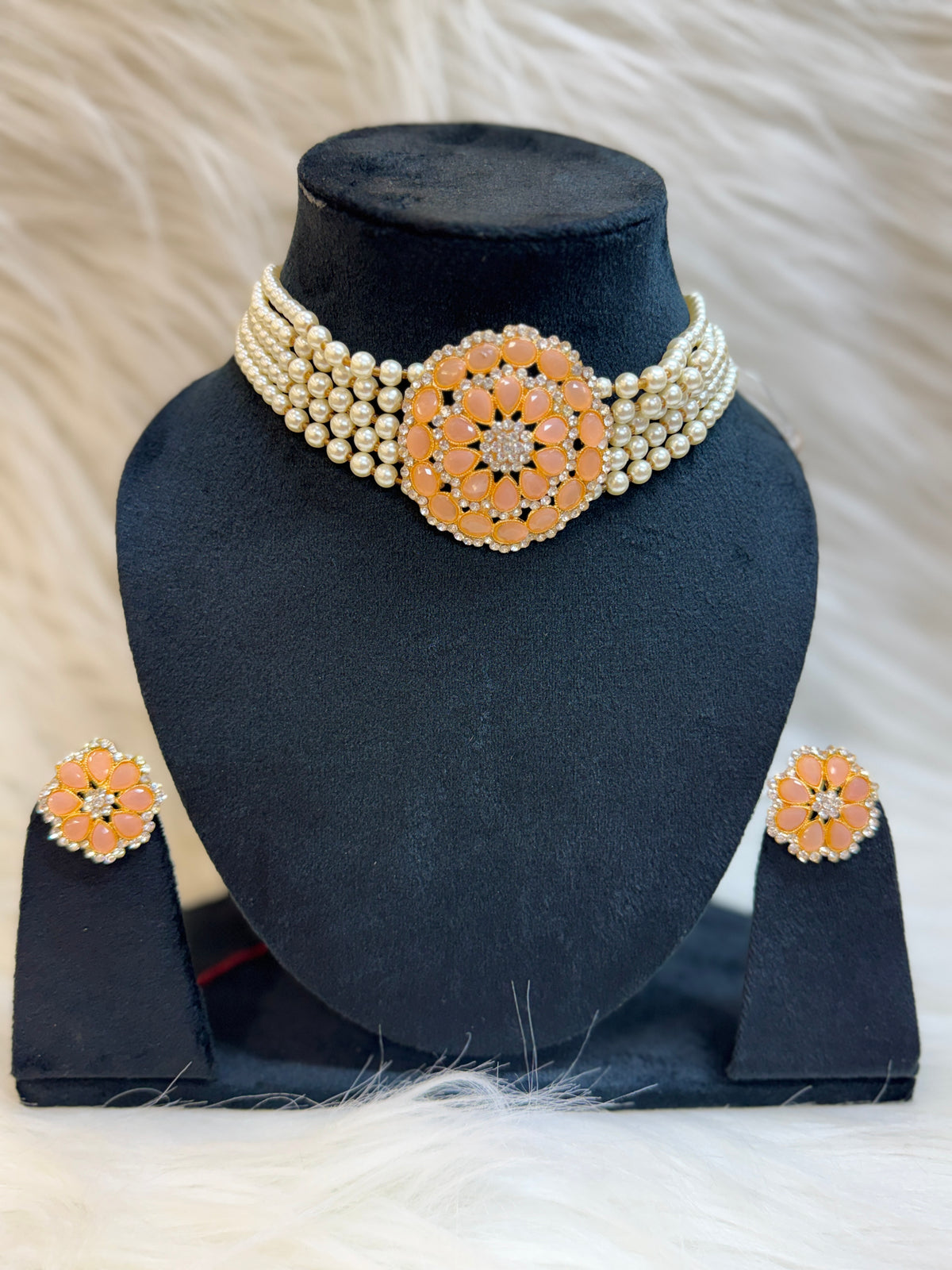PEACH STONE PEARL MULTI LAYER CHOKER NECKLACE SET WITH STUD EARRINGS TBS-26