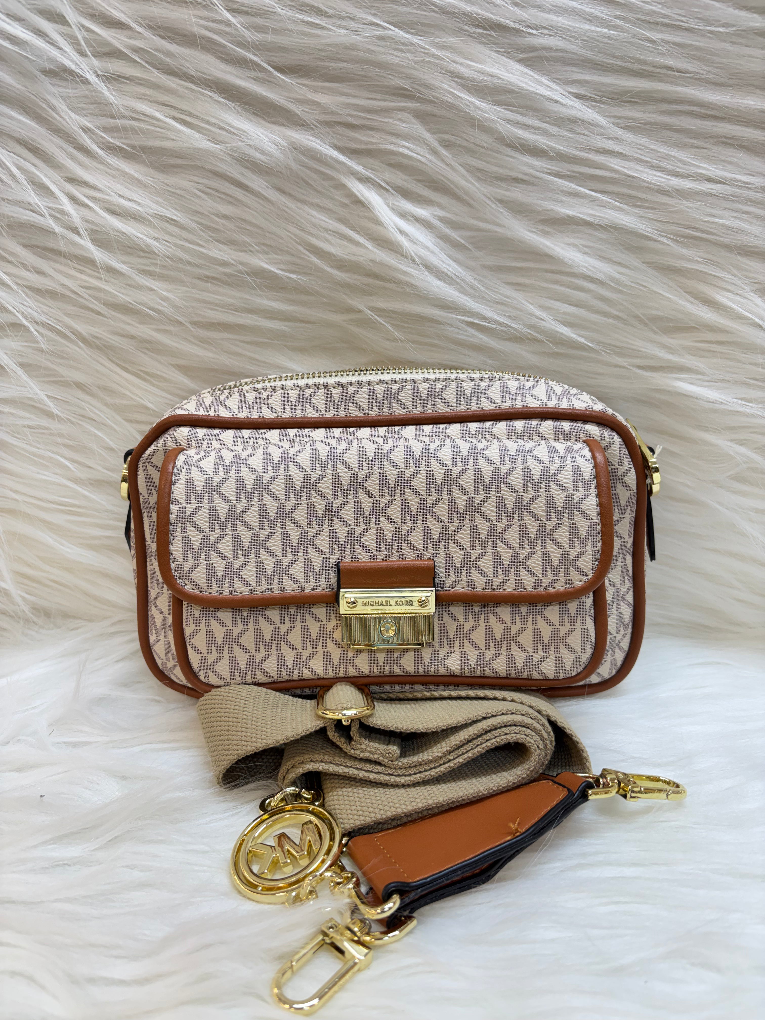 MICHEAL KORS PREMIUM SLING BAG TBS-B000470 BEIGE