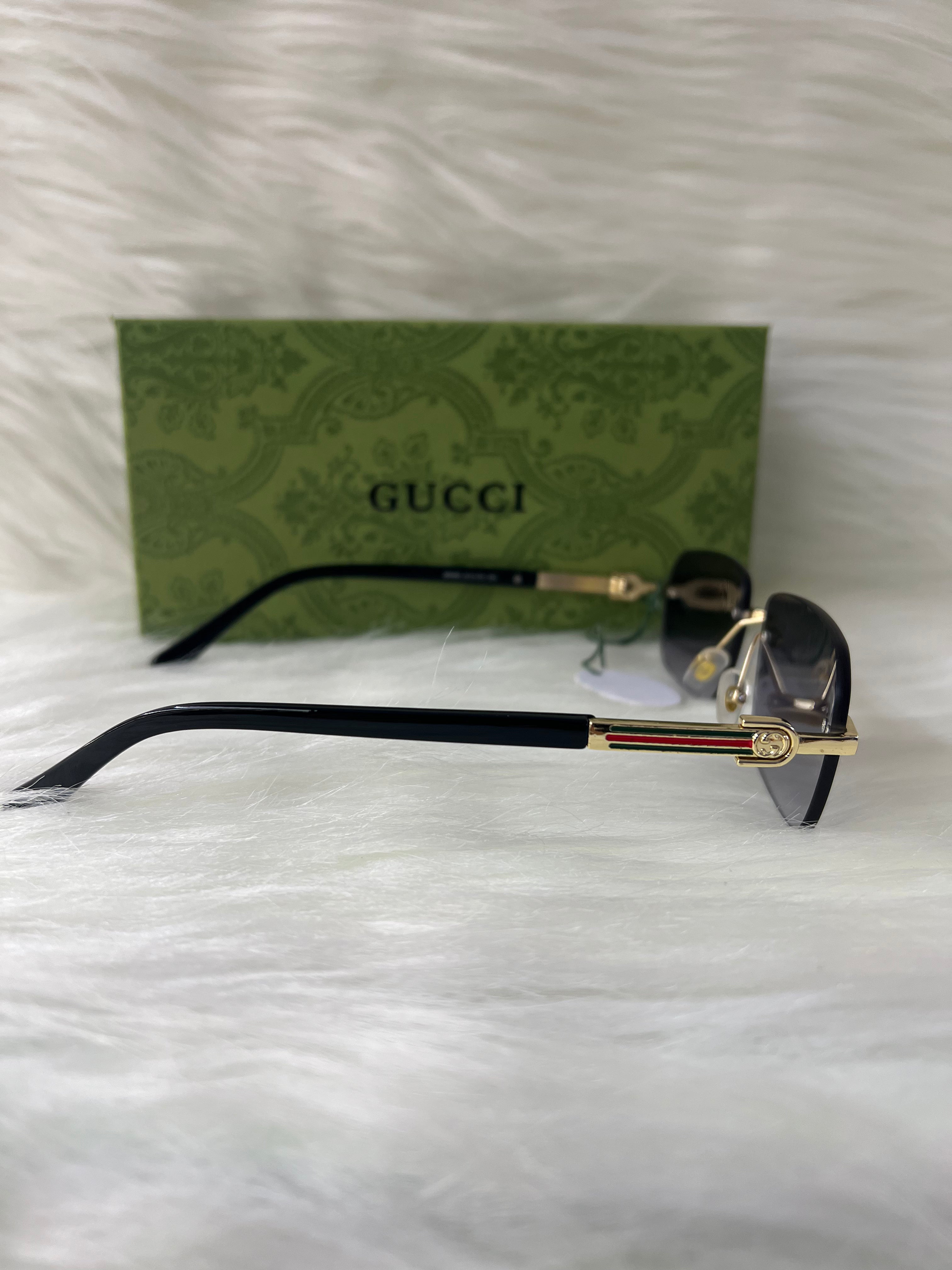 GUCCI SHADE/SUNGLASSES TBS-E7 BLACK