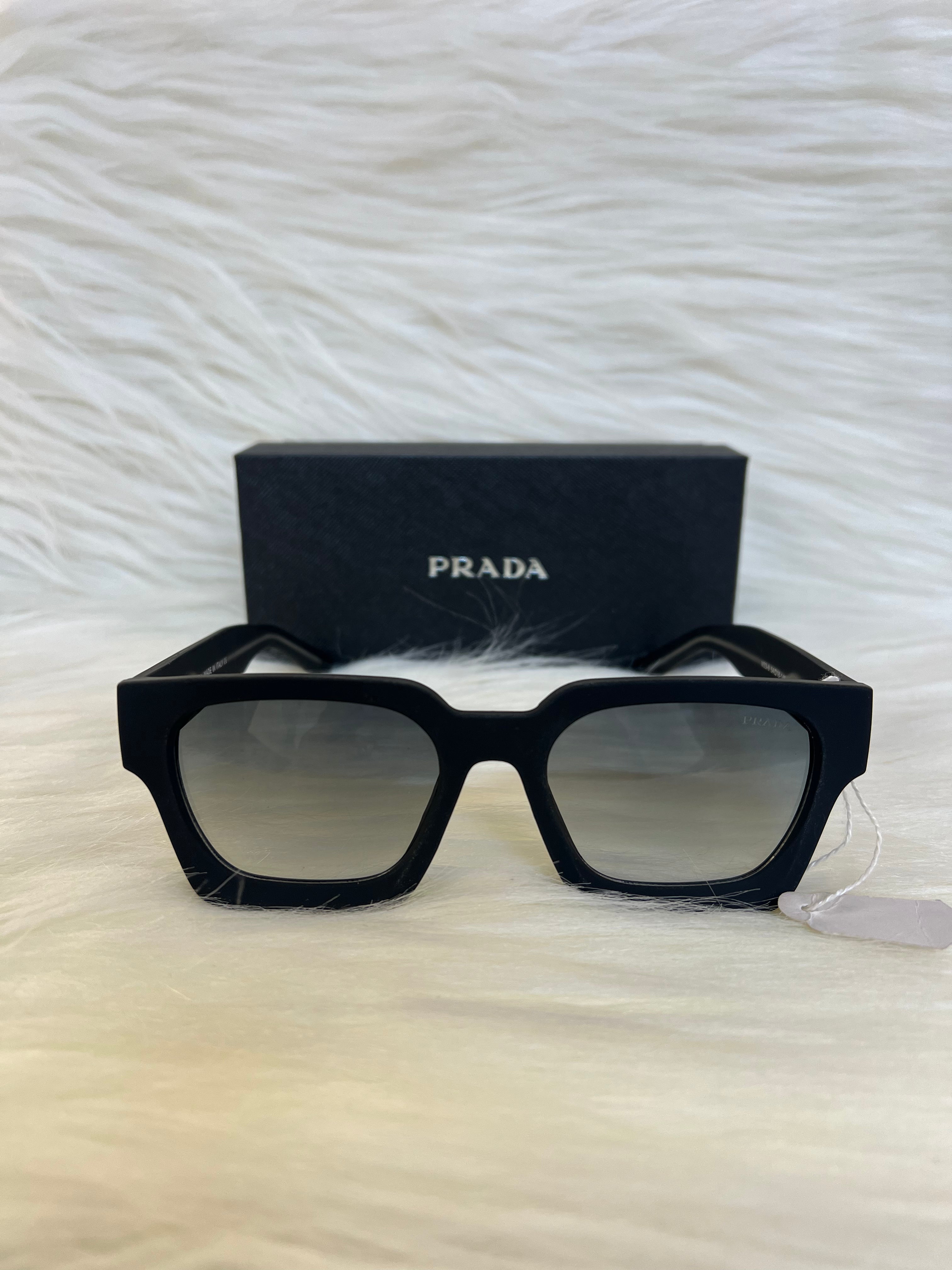 PRADA SHADE/SUNGLASSES TBS-E40 BLACK