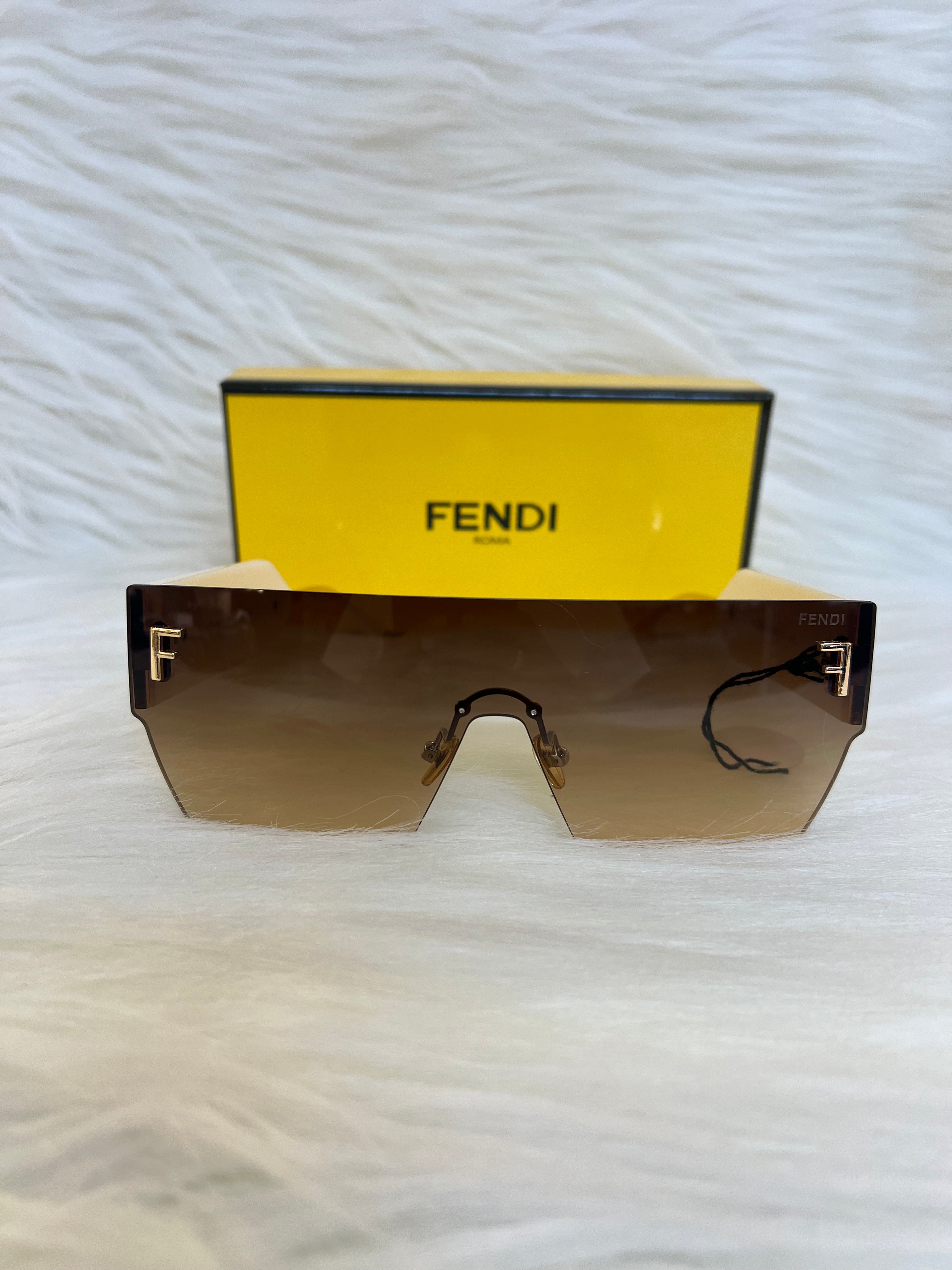 FENDI SHADE/SUNGLASSES TBS-E39 BROWN