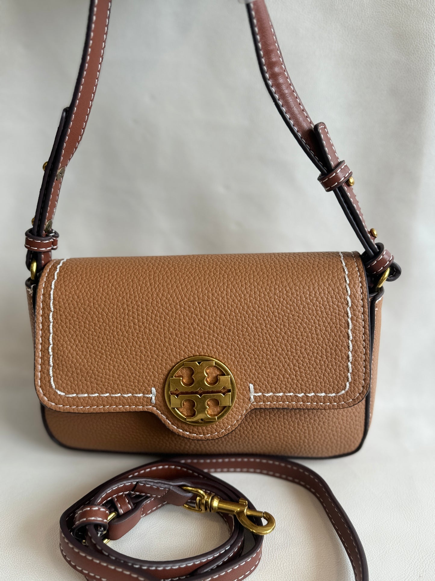 TORY BURCH BROWN PARKER SHOULDER CUM SLING BAG PREMIUM QUALITY ( WITH BOX )