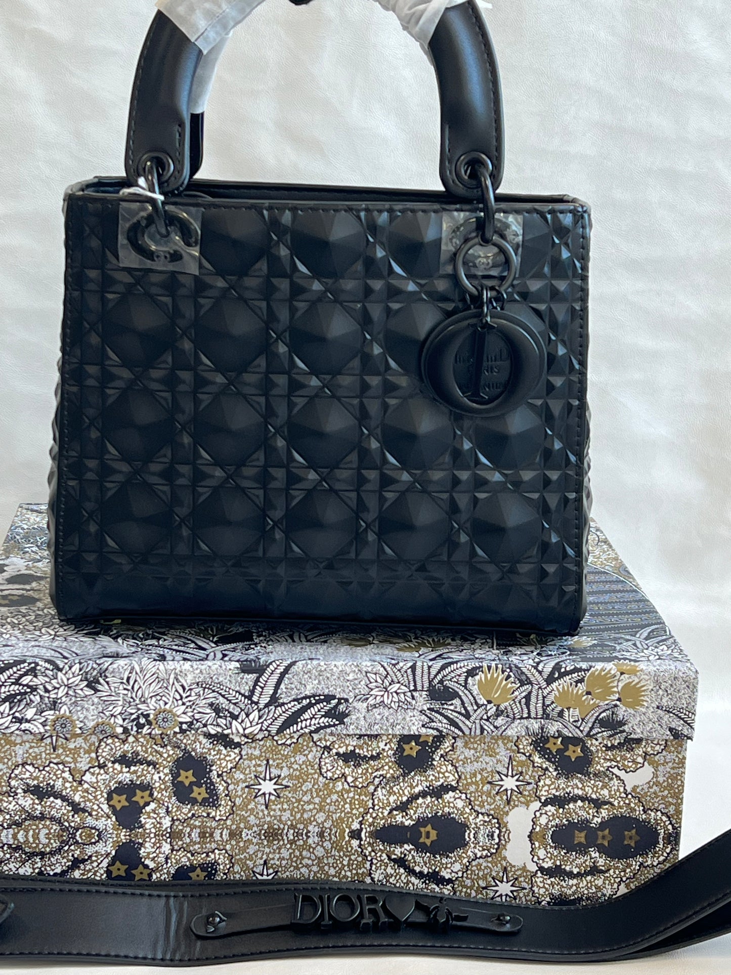 LADY DIOR BLACK CANNAGE DIAMOND MOTIF HANDBAG ( WITH BOX )