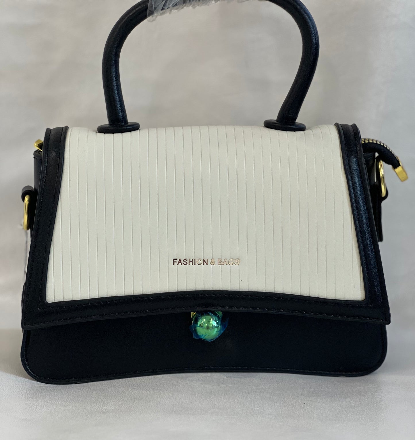 CASUAL BAG BLACK COLOR ( SLING BAG )