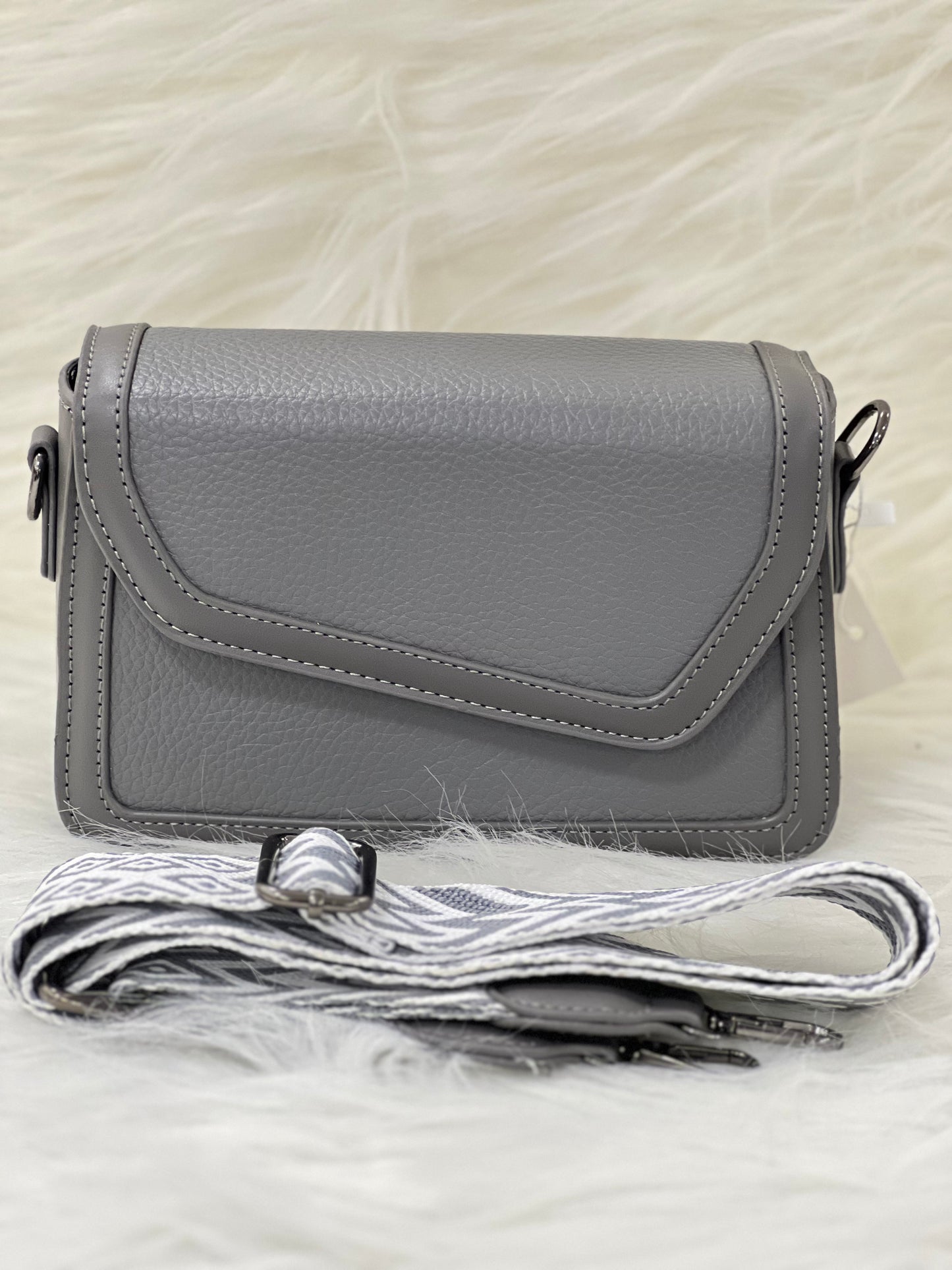 CASUAL BAG GRAY COLOR SHOULDER BAG
