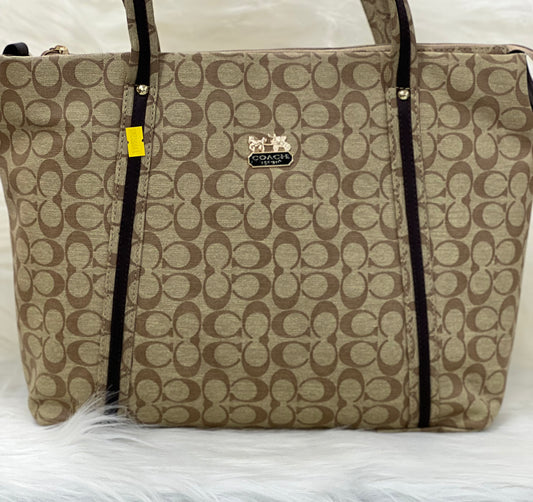 COACH BEIGE CASUAL BAG ( SHOULDER BAG )