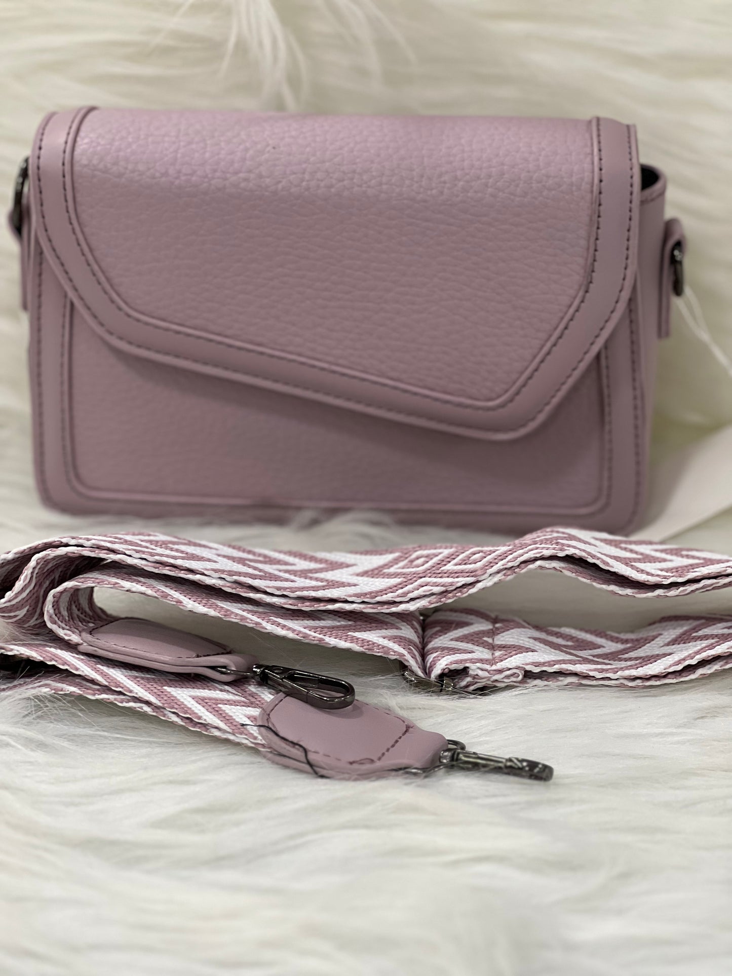 CASUAL BAG LAVENDAR COLOR SLING BAG