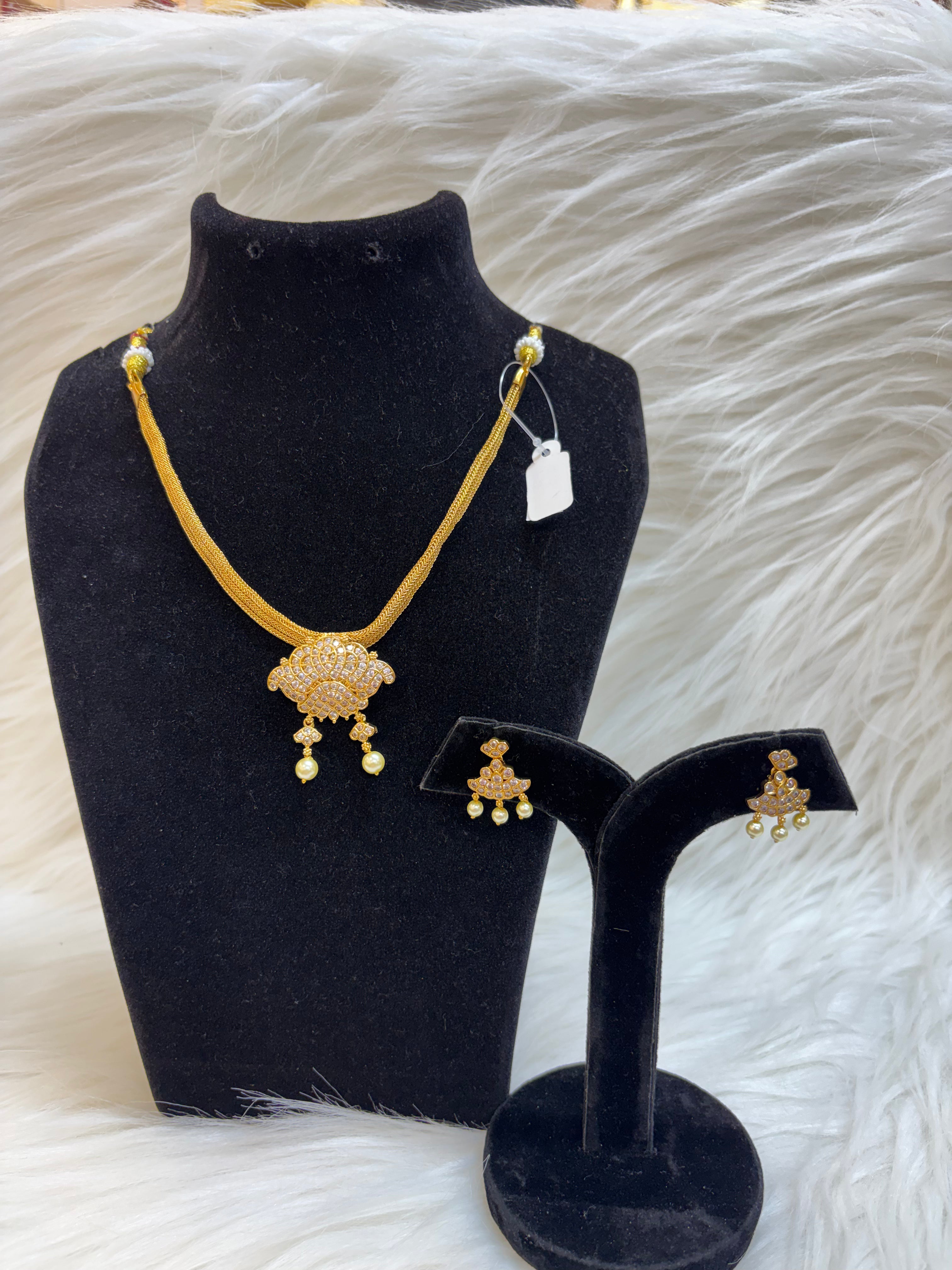 MOTI NOOR-GOLD AD STONE ATTA NECKLACE SET WITH PEARL DROPS TBS-41