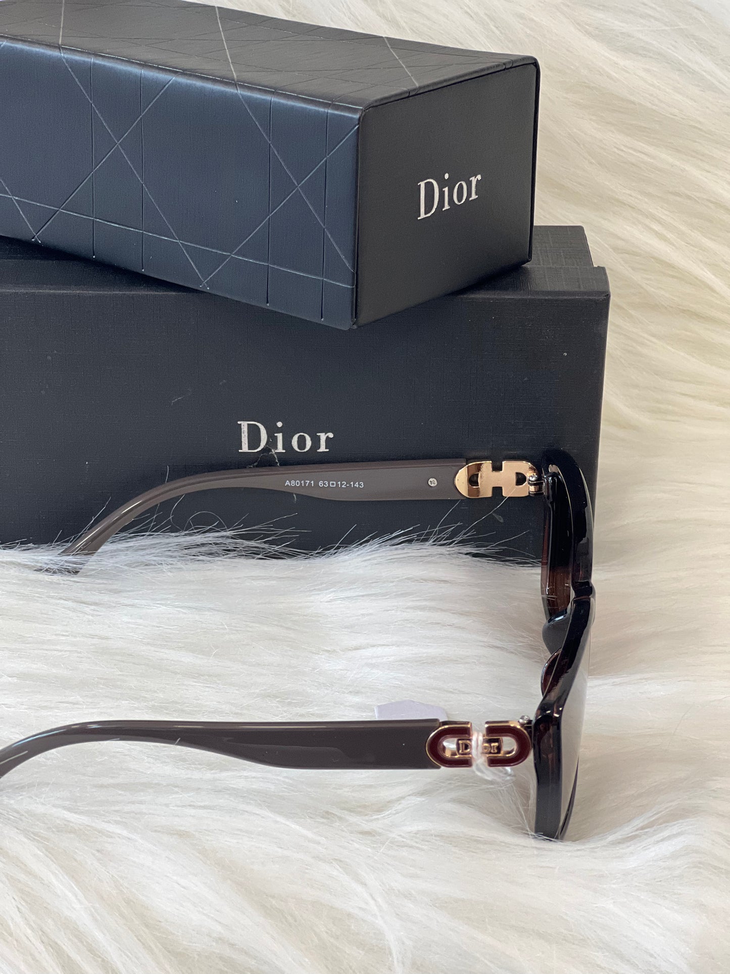 DIOR SUNGLASSES ( WITH BOX )