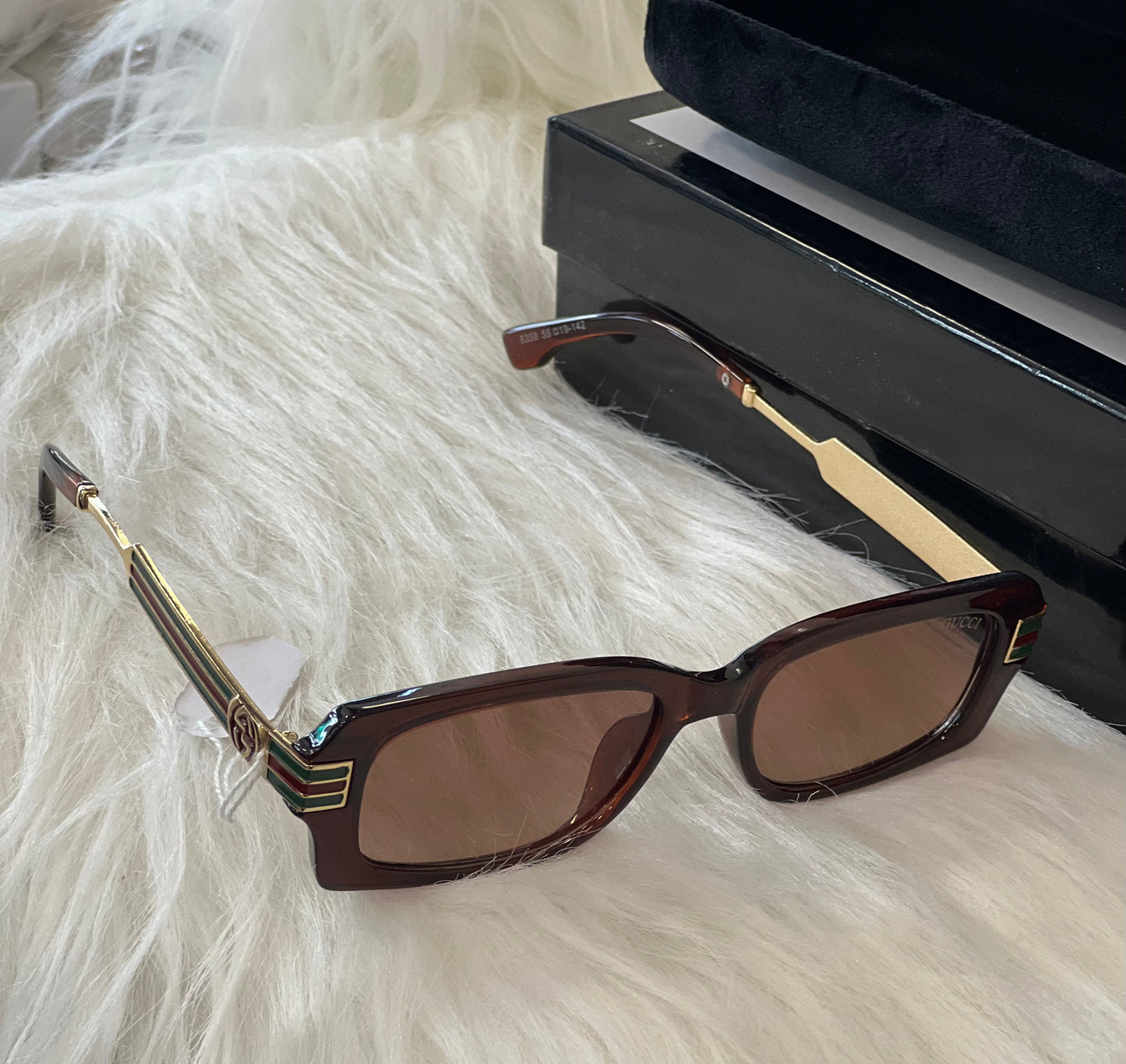 GUCCI SUNGLASSES ( WITH BOX )