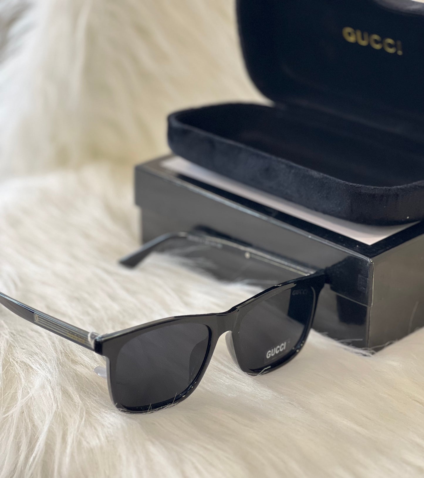 GUCI  SUNGLASSES ( WITH BOX )
