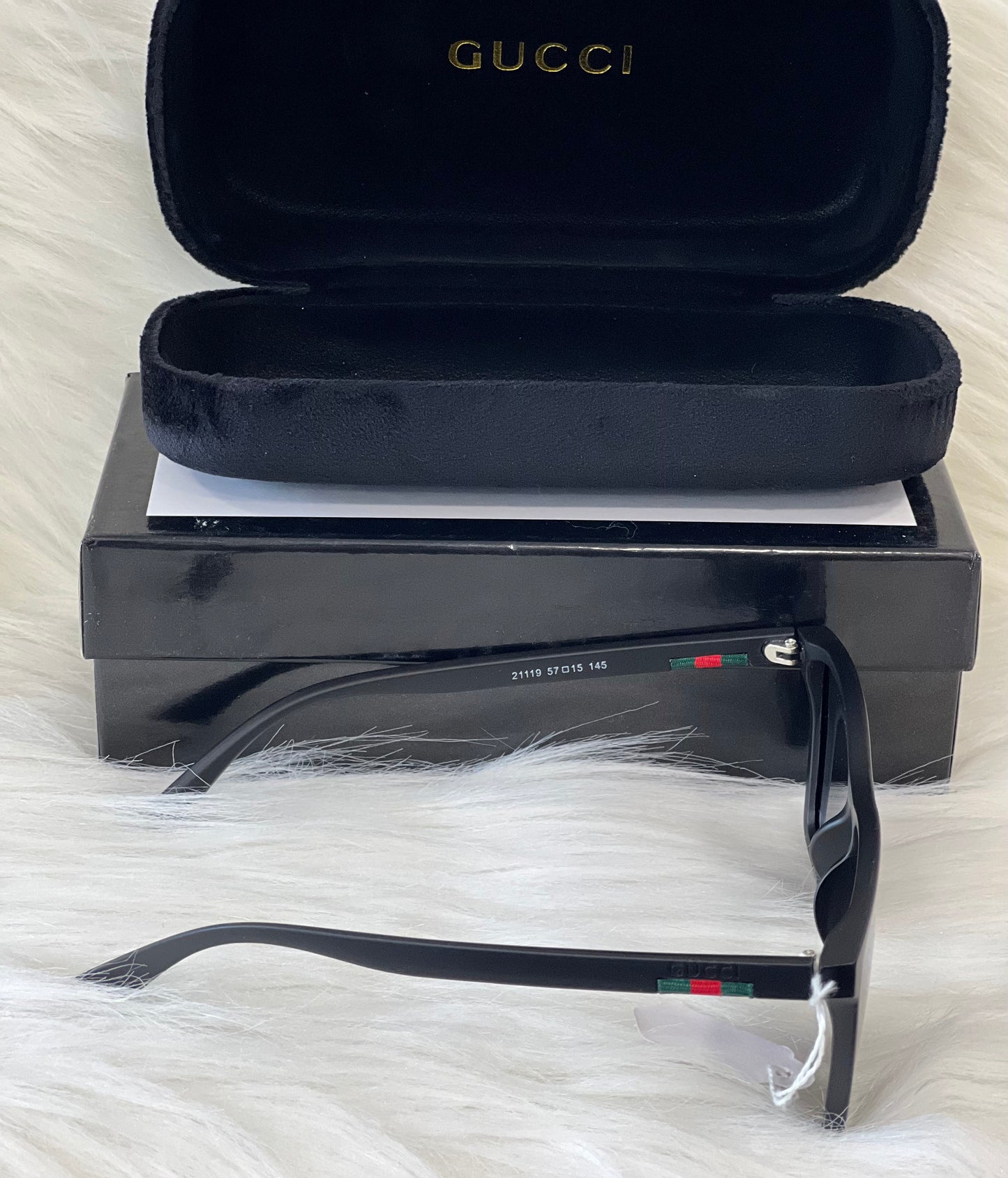 GUCCI SUNGLASSES ( WITH BOX )