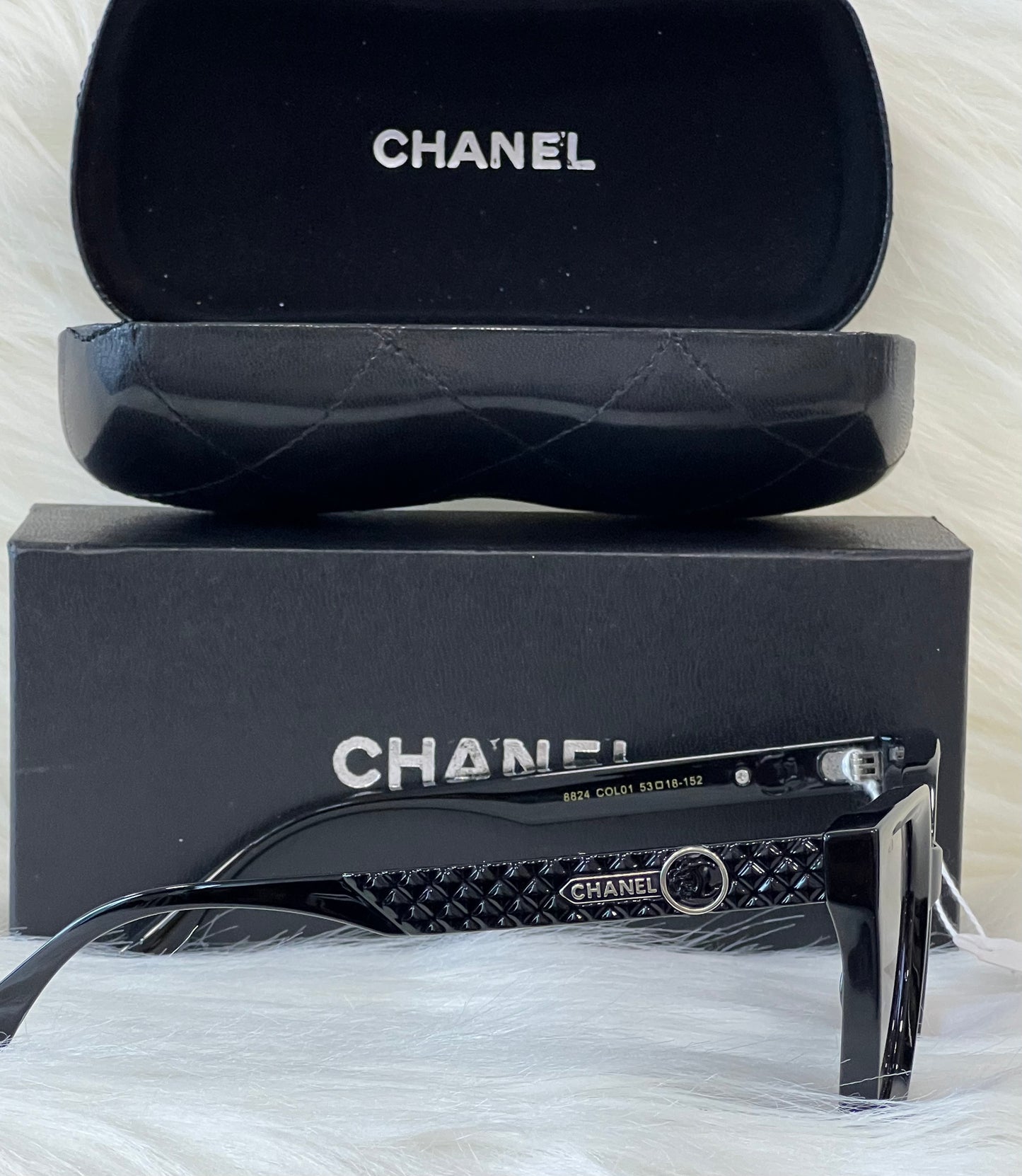 CHANEL SUNGLASSES ( WITH BOX )