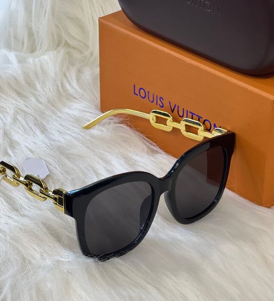 LOUIS VUITTON SUNGLASSES ( WITH BOX )