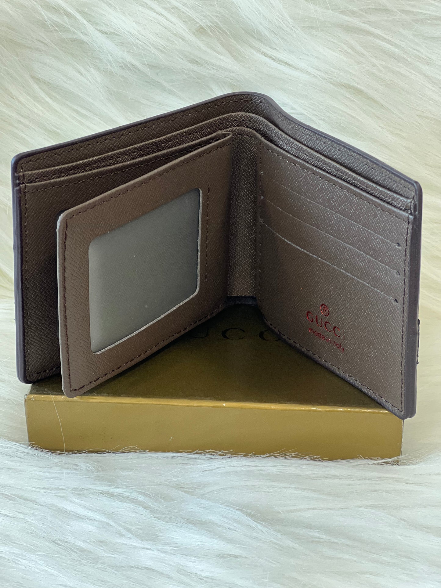 Gucci Apricot Logo Wallet ( With Box )