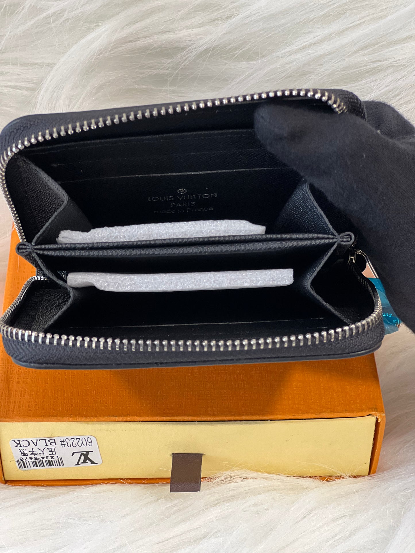 Stylish Louis Vuitton Wallet For Women ( With Box )