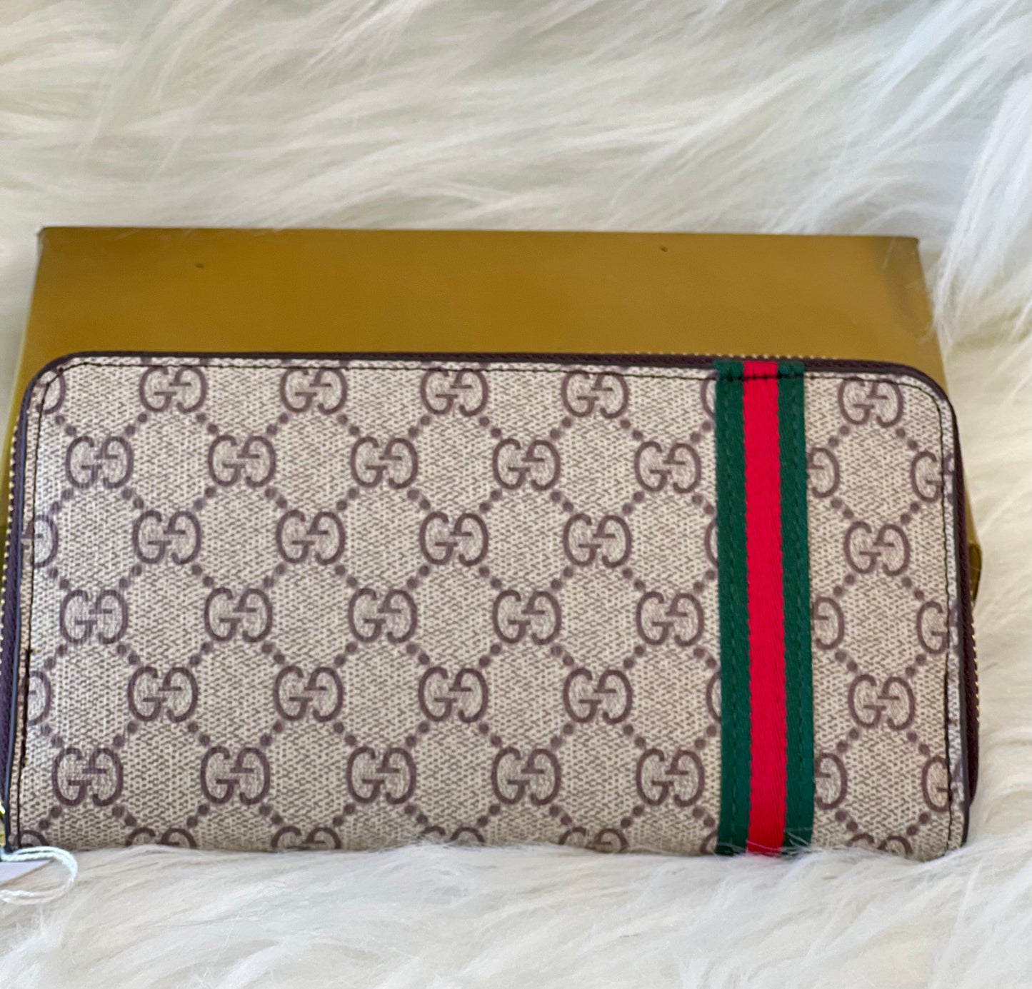 Stylish Gucci Wallet for Women ( With Box )