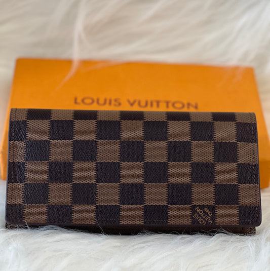 Stylish Louis Vuitton Wallet for Women ( With Box )